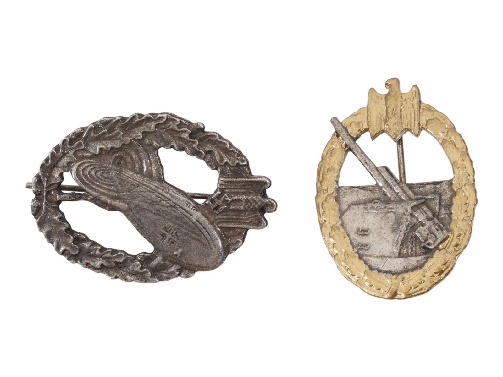 GROUP OF TWO WWII GERMAN ARMY BADGES ANTI AIRCRAFT (1 of 5)