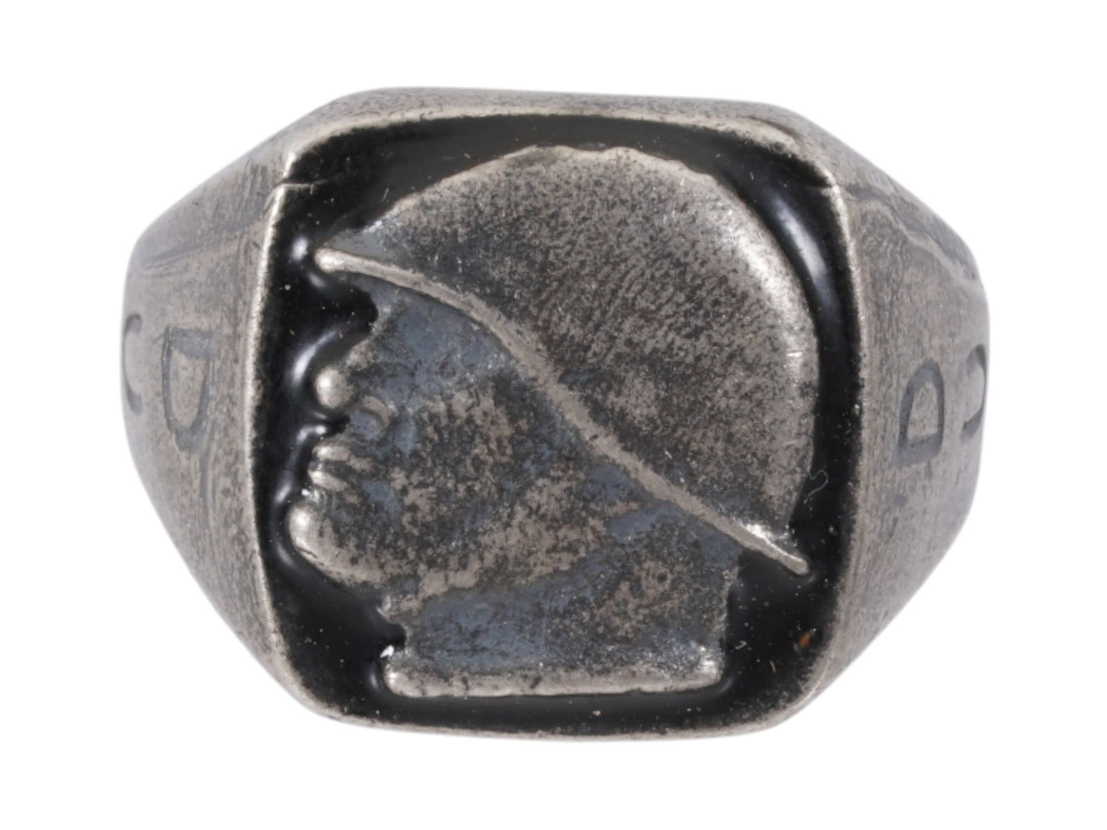 ITALIAN WWII MODEL BENITO MUSSOLINI SILVER RING: A WWII model Italian Benito Mussolini Silver ring. The ring features a relief profile of Benito Mussolini wearing a helmet, covered with enamel in a black shade. The letters DUX are engraved on the si