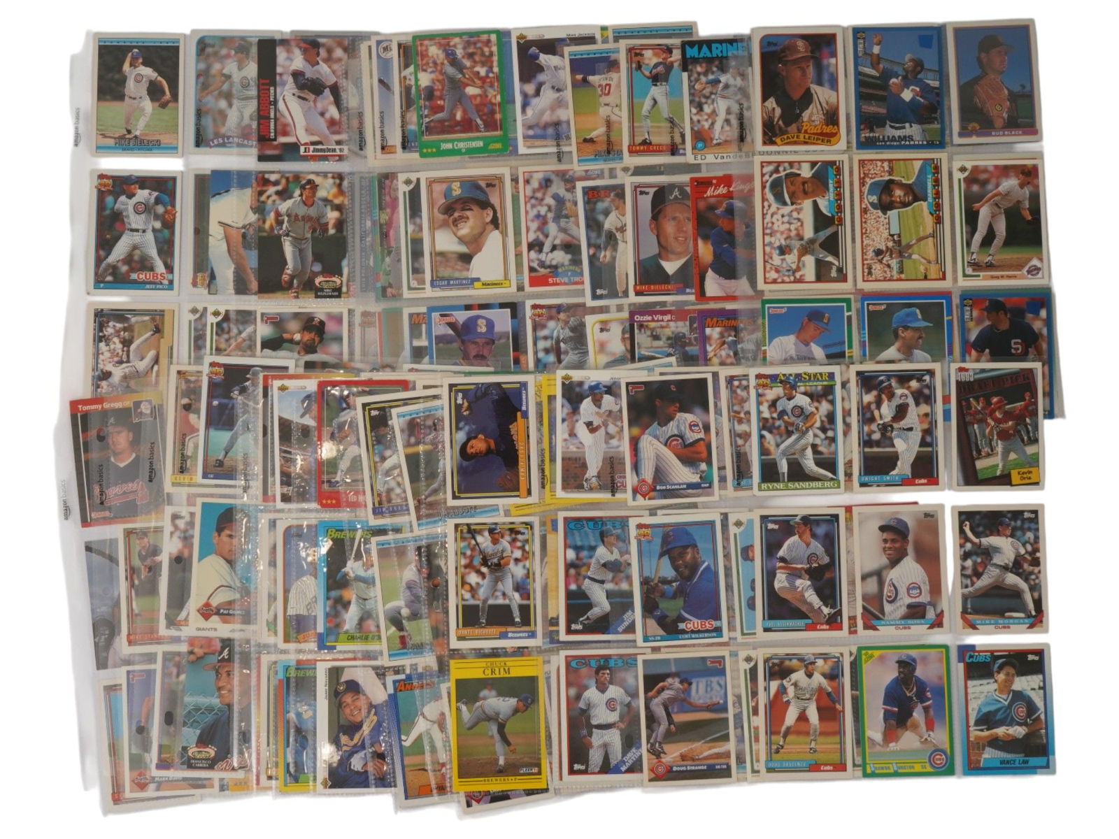 LARGE COLLECTION OF AMERICAN BASEBALL TRADING CARDS (1 of 11)