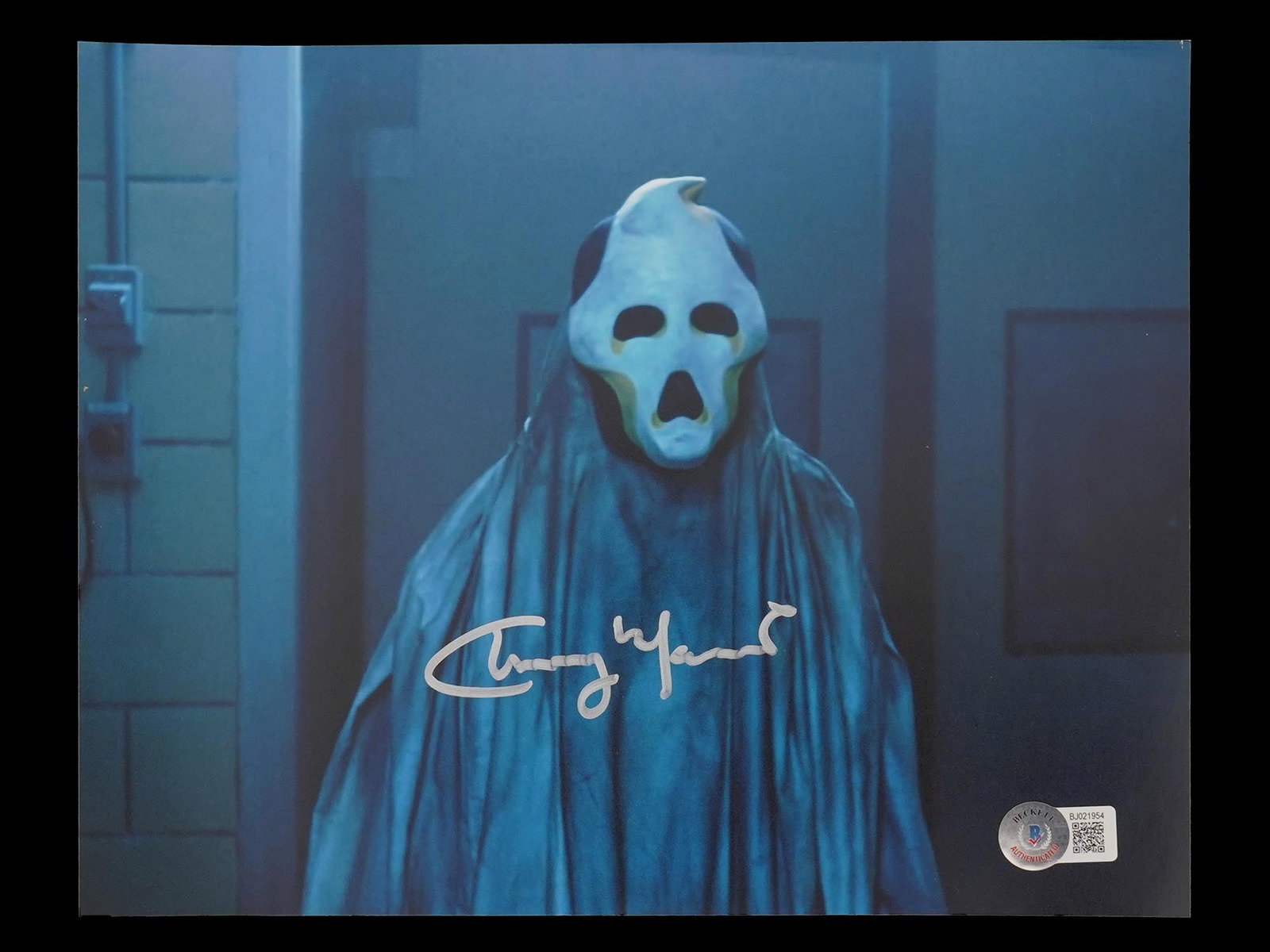 HAUNT MOVIE PHOTO SIGNED MORROW BECKETT AUTHENTICATION (1 of 4)