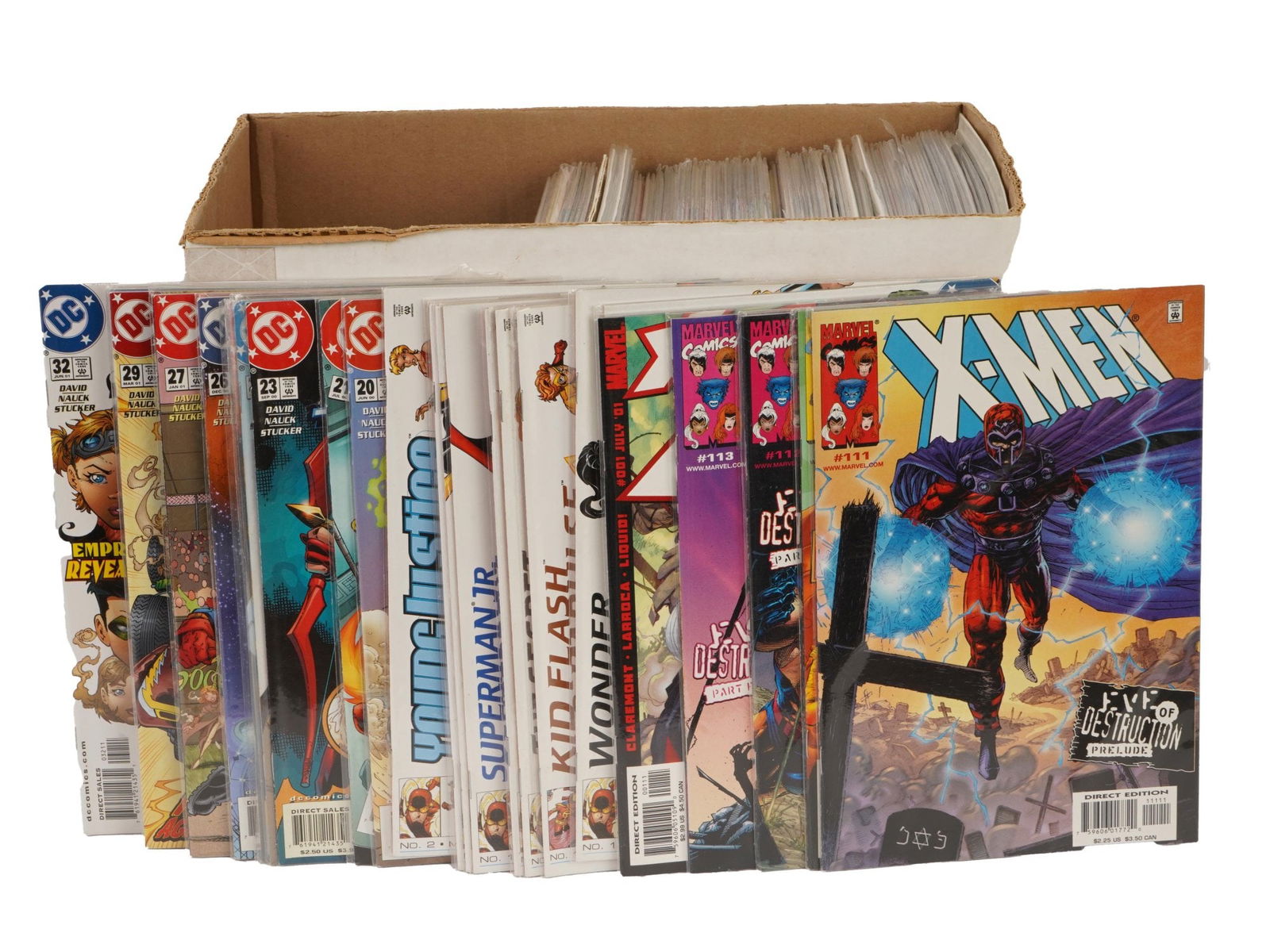 COLLECTION OF COMIC BOOKS INCLUDING MARVEL AND DC (1 of 5)