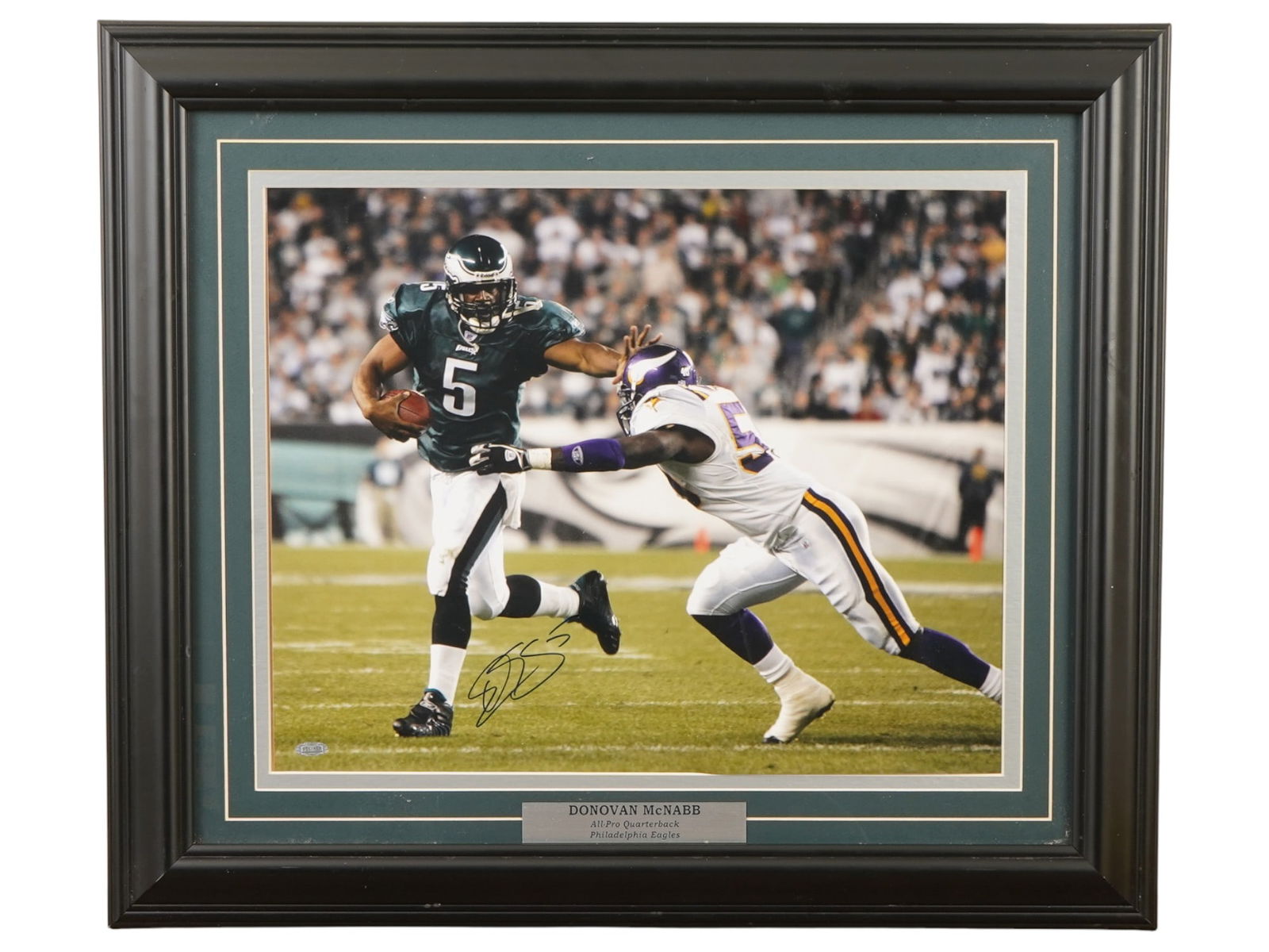 DONOVAN MCNABB AUTOGRAPHED PHOTO PRINT (1 of 6)