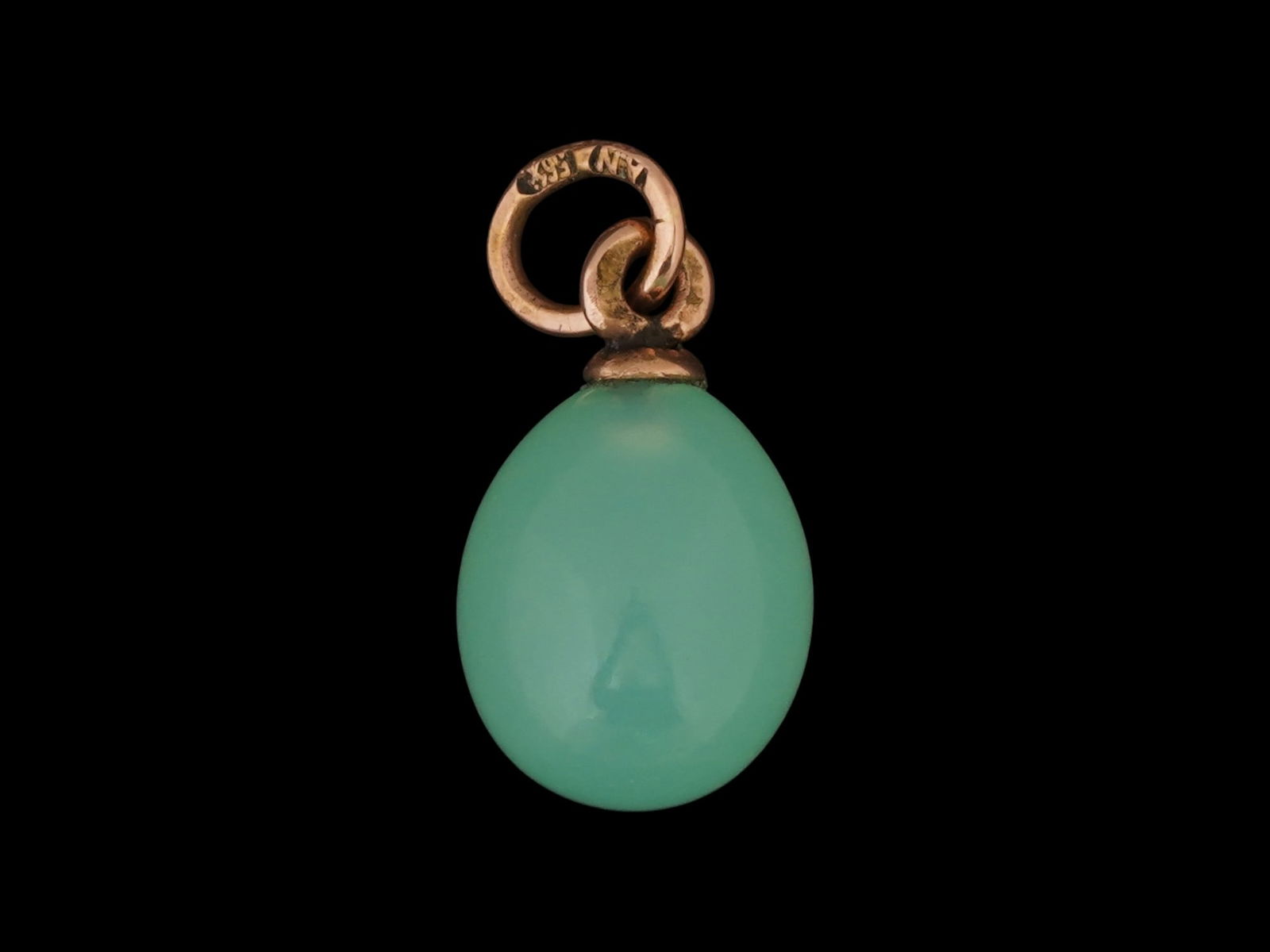 RUSSIAN GOLD HAND CARVED CHRYSOPRASE EASTER EGG PENDANT (1 of 4)