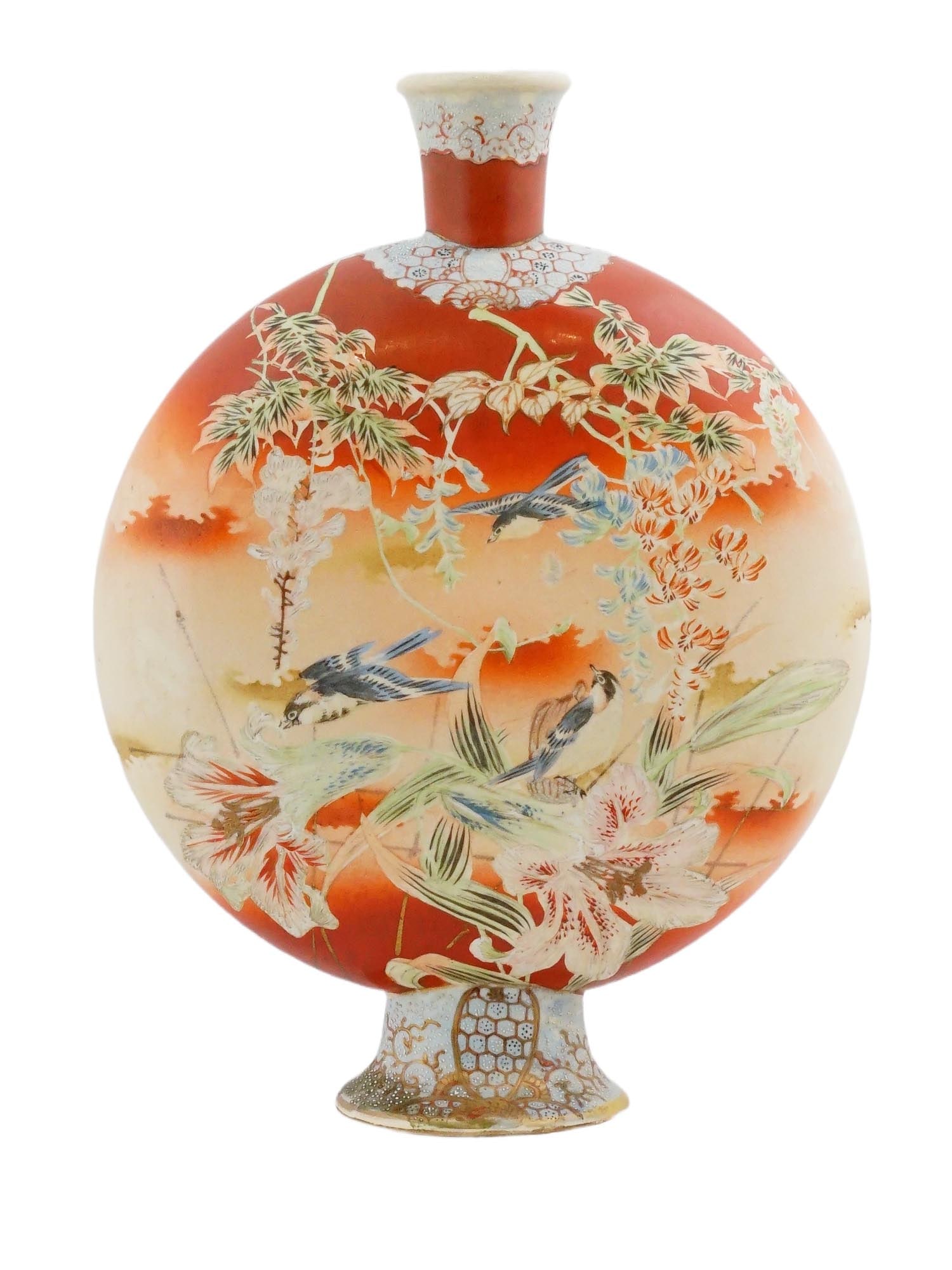 ANTIQUE JAPANESE MEIJI PORCELAIN MOON VASE (1 of 9)