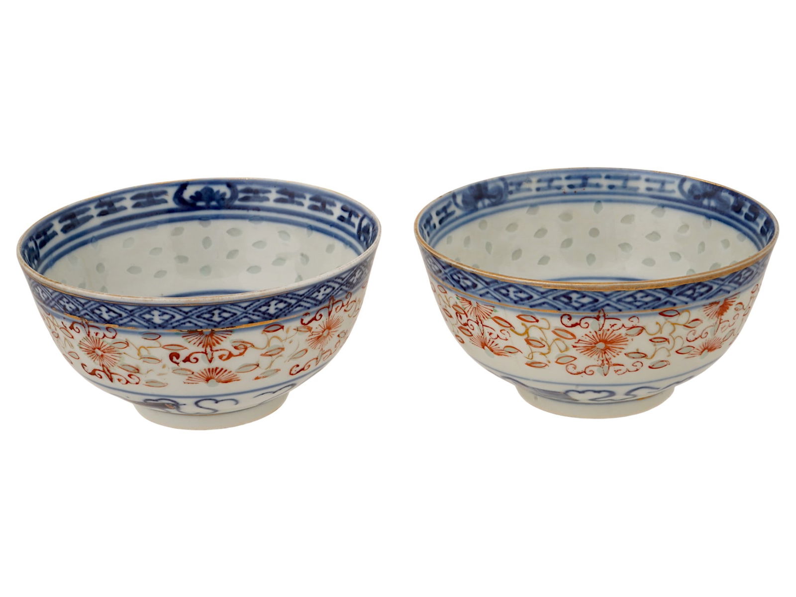 PAIR OF CHINESE PORCELAIN BOWLS W RICE GRAIN PATTERN (1 of 8)