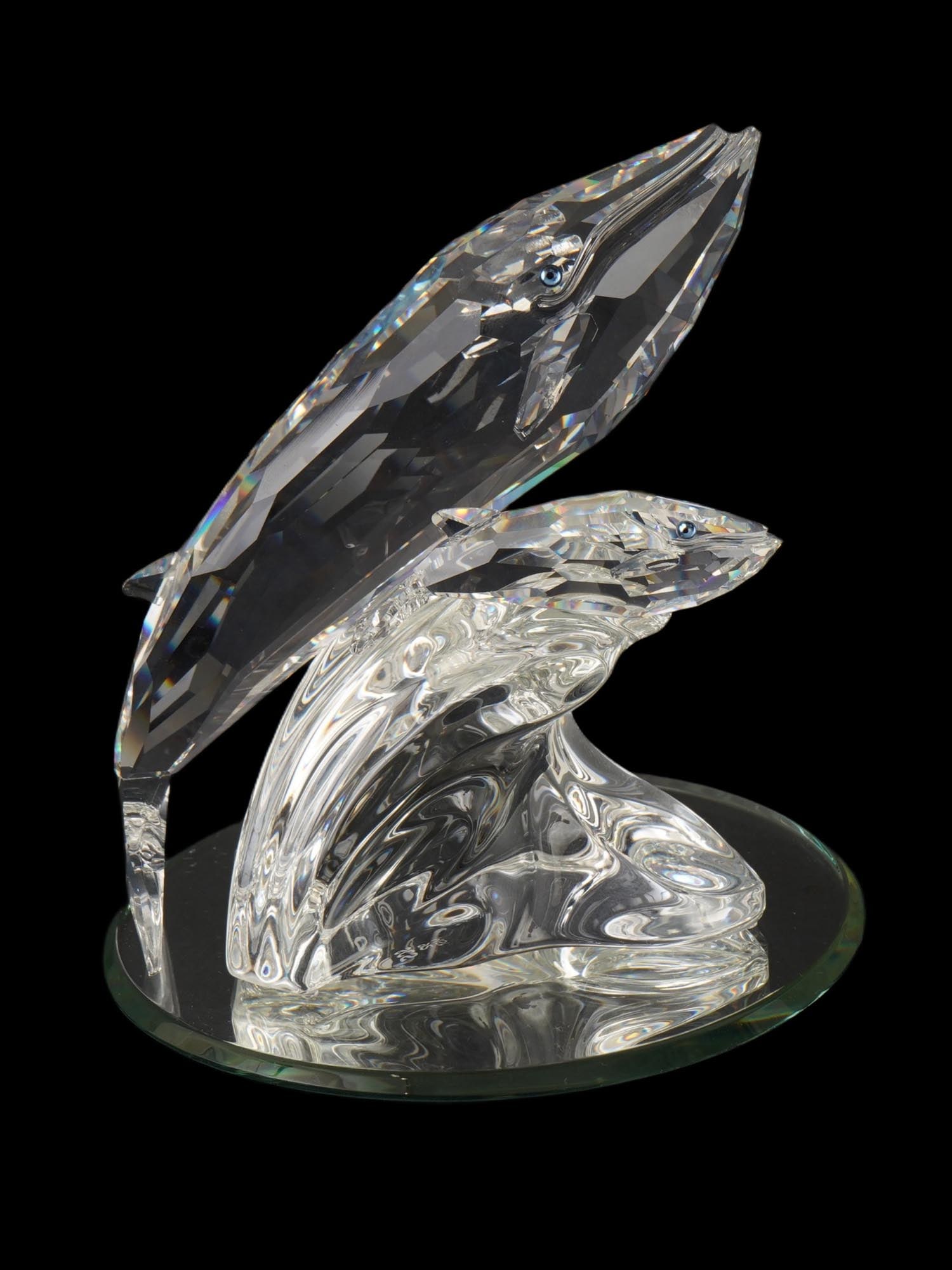 SWAROVSKI CLEAR FACETED CRYSTAL WHALES FIGURINE (1 of 11)