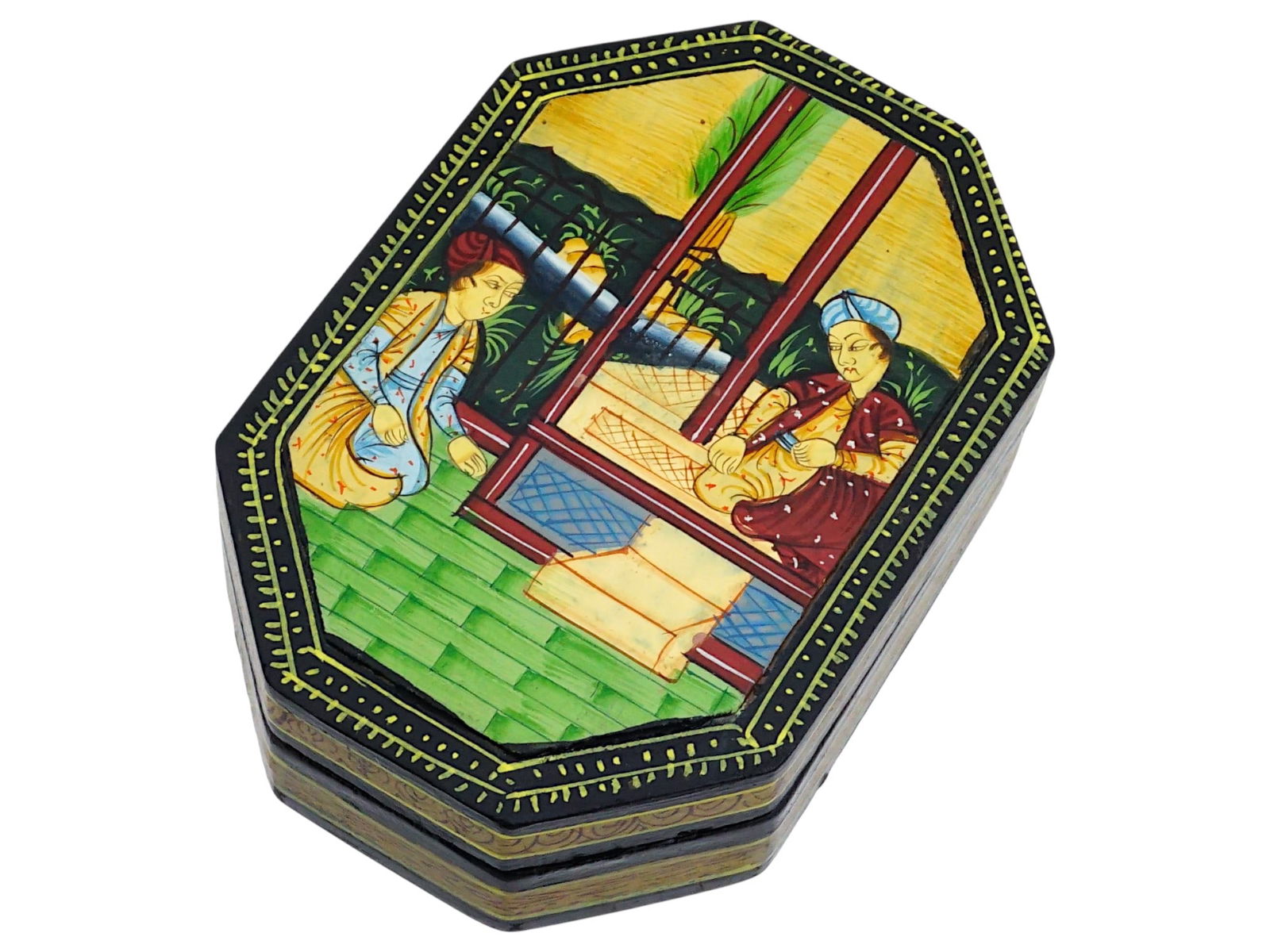 ANTIQUE PERSIAN HAND PAINTED LACQUER BOX (1 of 8)