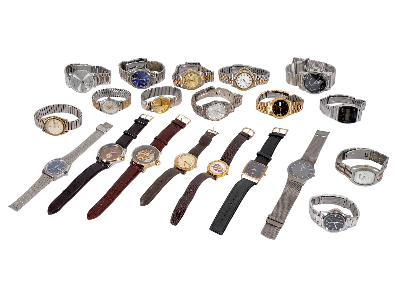 LOT OF VINTAGE AND UNISEX WRISTWATCHES (1 of 5)