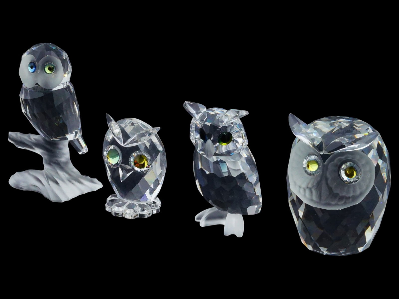 LOT OF FOUR SWAROVSKI FACETED CRYSTAL OWLS FIGURINES (1 of 12)