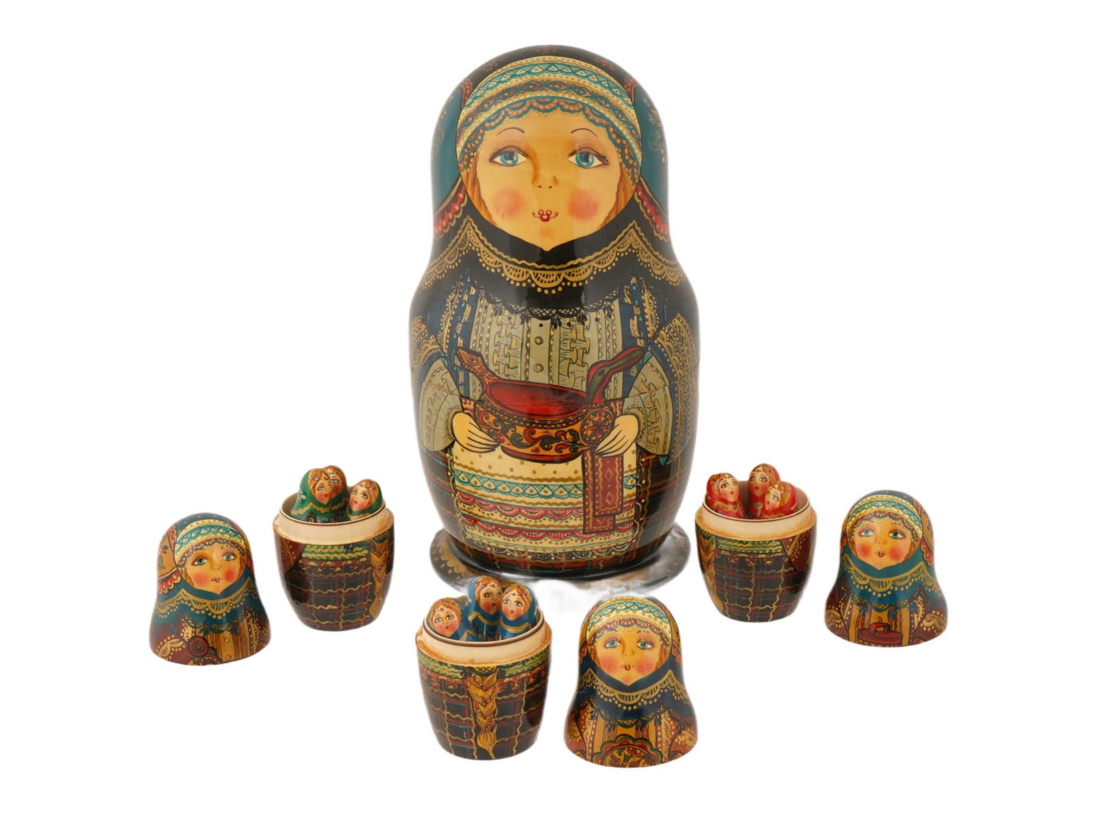 VINTAGE RUSSIAN MULTI PIECE MATRYOSHKA DOLL SET BOX (1 of 15)