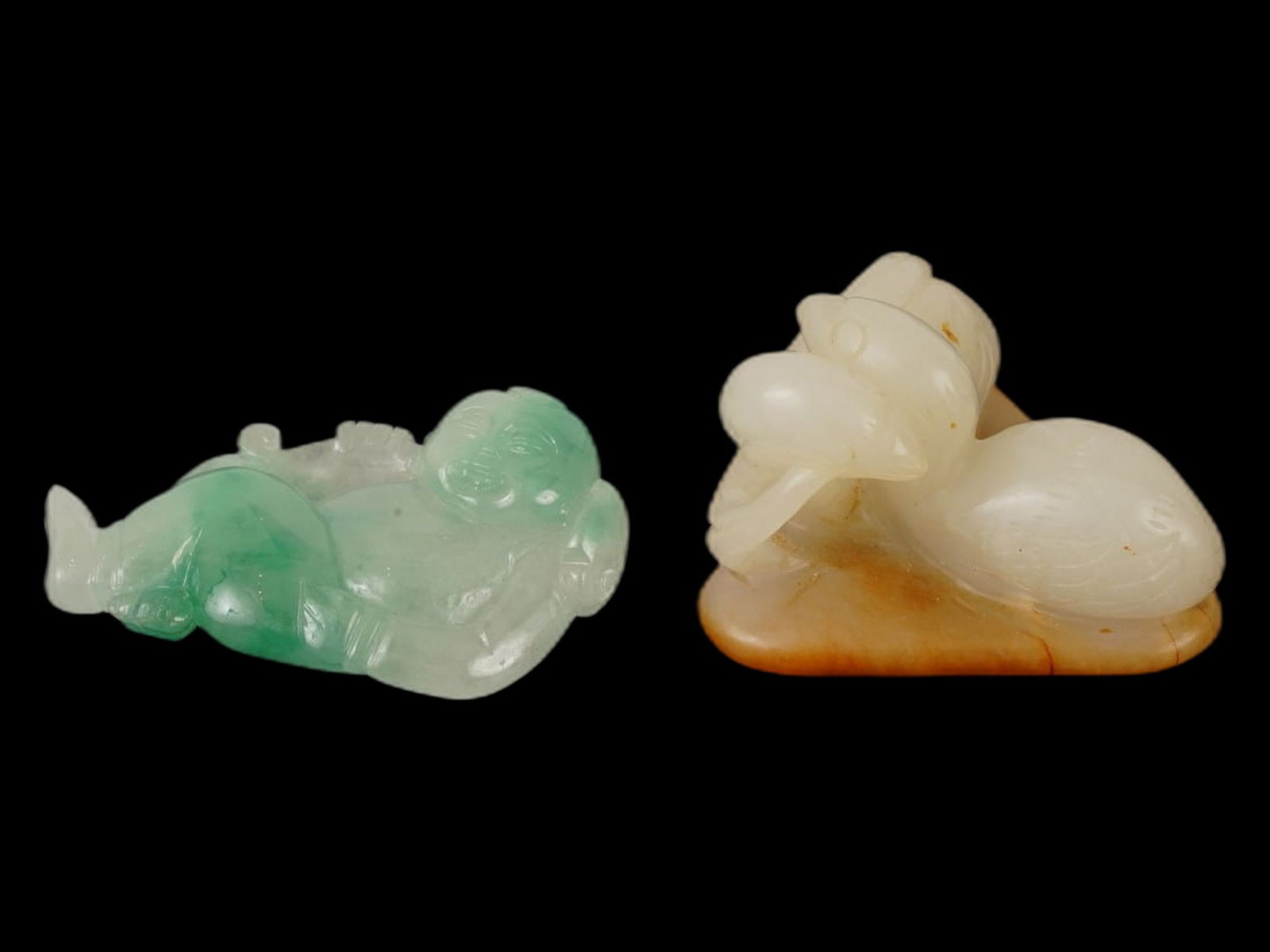 LOT OF TWO ANTIQUE CHINESE HAND CARVED JADE FIGURINES (1 of 5)