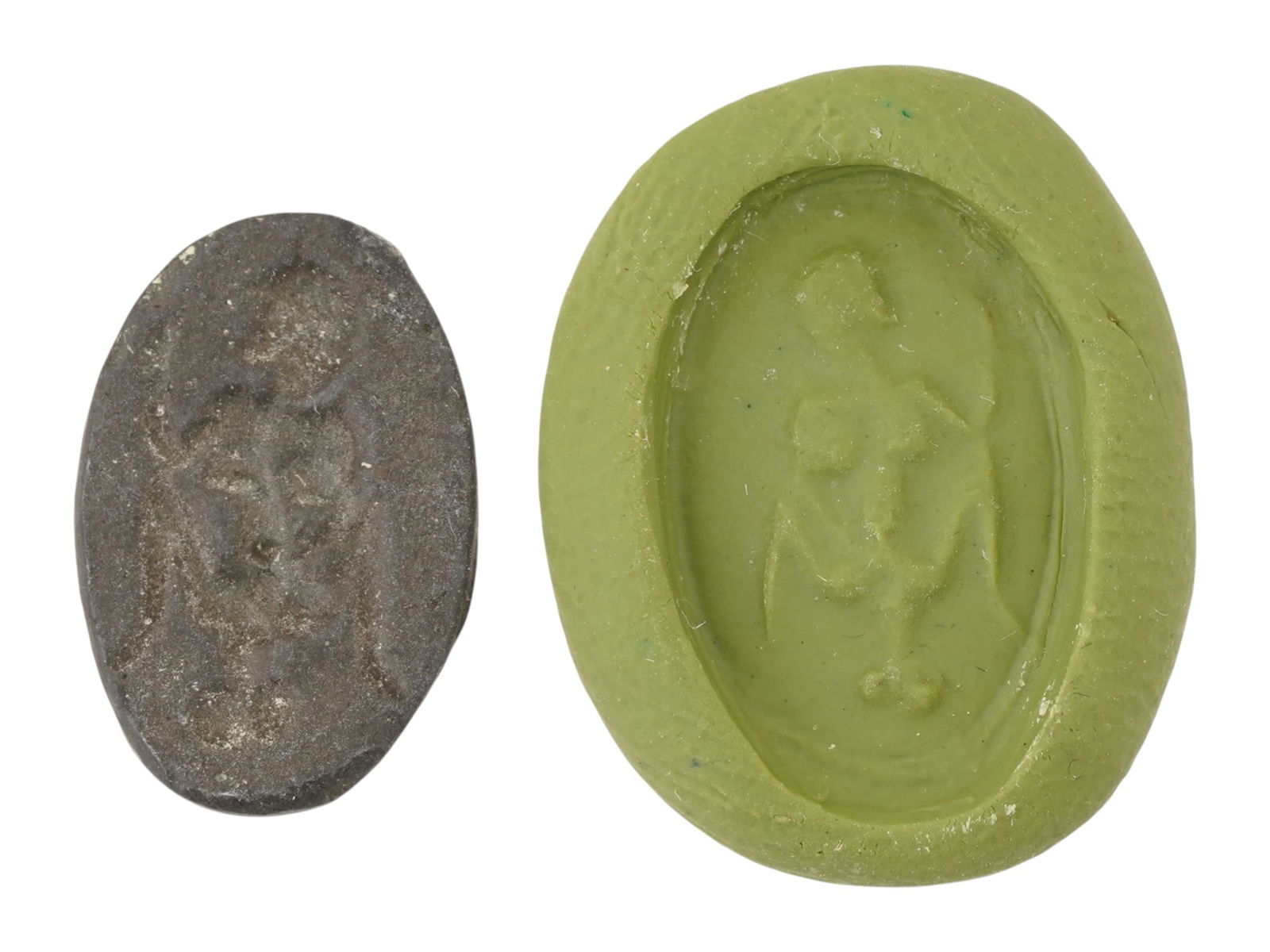 ANCIENT ROMAN BRONZE INTAGLIO SEAL WITH EROTIC IMAGE (1 of 3)
