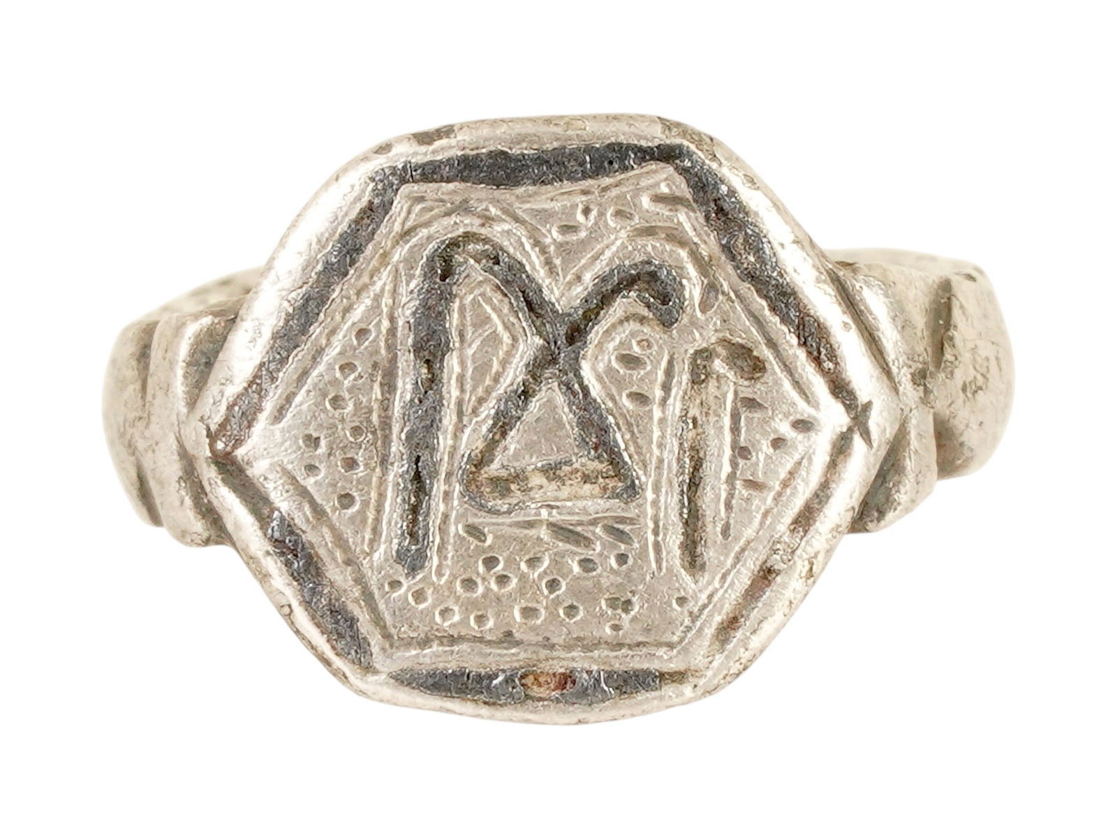 ANCIENT LATE BYZANTINE OR EARLY ISLAMIC SILVER RING (1 of 6)