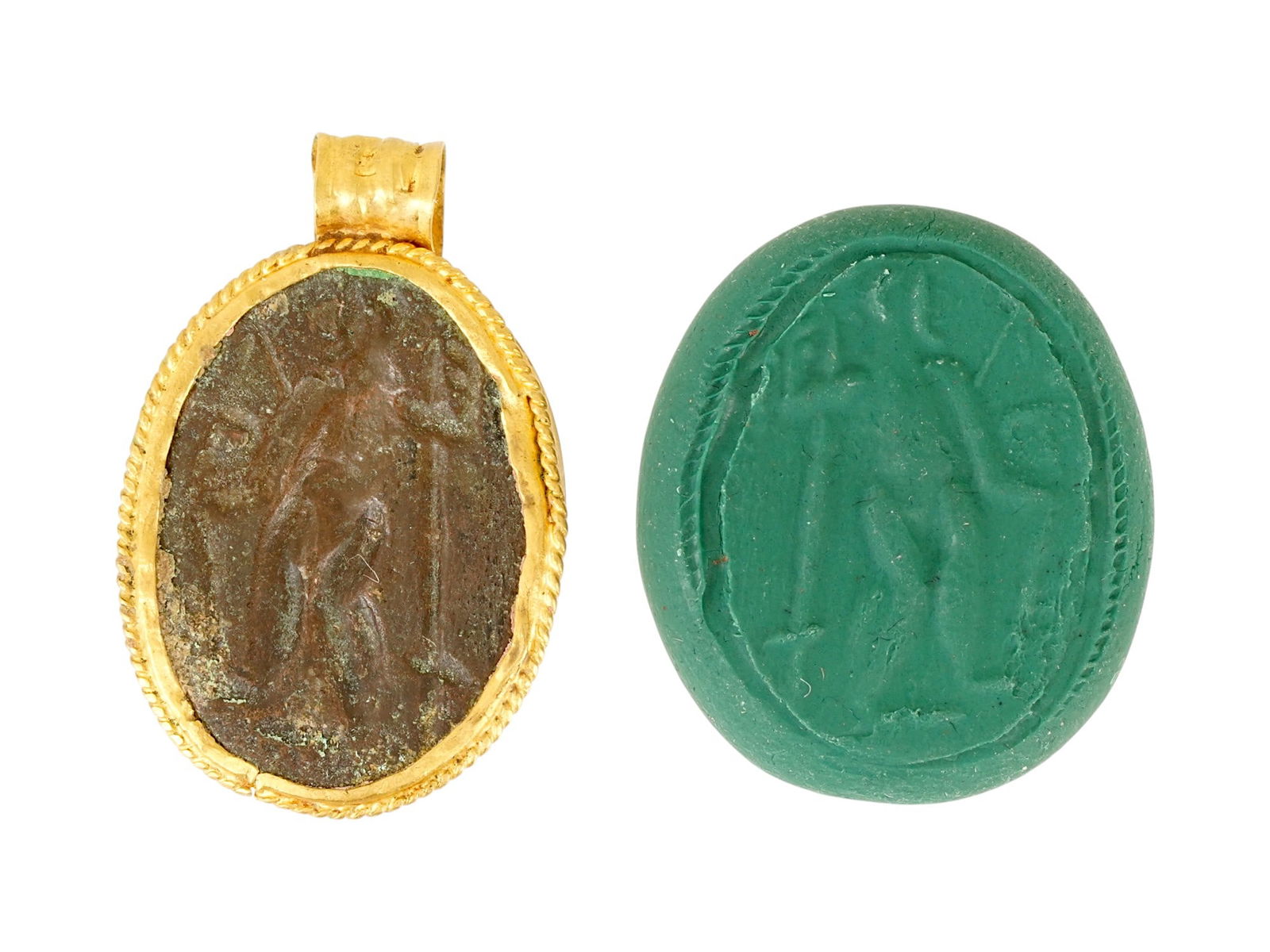 ANCIENT ROMAN GOLD AND BRONZE PENDANT 100 TO 300 AD: An ancient Roman gold and bronze pendant, circa 100 to 300 AD. The centerpiece of this pendant is an engraved intaglio depicting a standing figure of a Hercules with a club, showcasing the artistry of