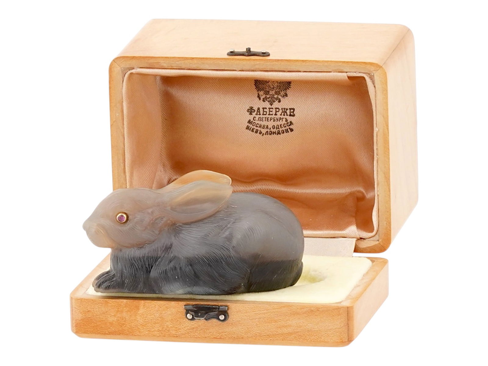 RUSSIAN CARVED AGATE RABBIT W GOLD RUBY EYES W BOX: A Russian naturalistically hand carved Agate figurine. The figurine is made in the shape of a rabbit, engraved with detailed patterns. Encrusted with Ruby eyes in Gold settings. Comes with a fitted