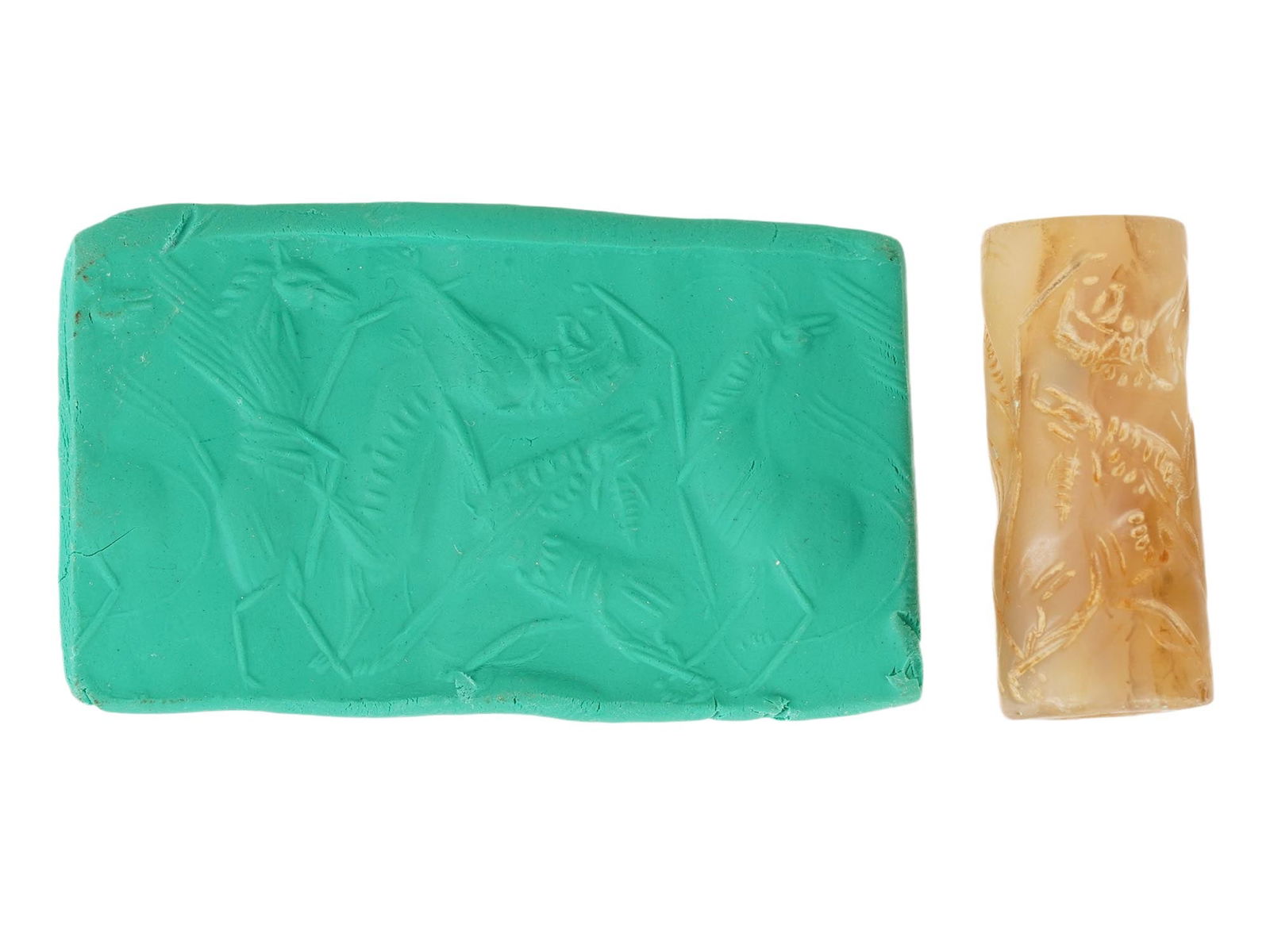 ANCIENT WESTERN ASIATIC AGATE BEAD W ANIMALS IN A FIELD (1 of 6)