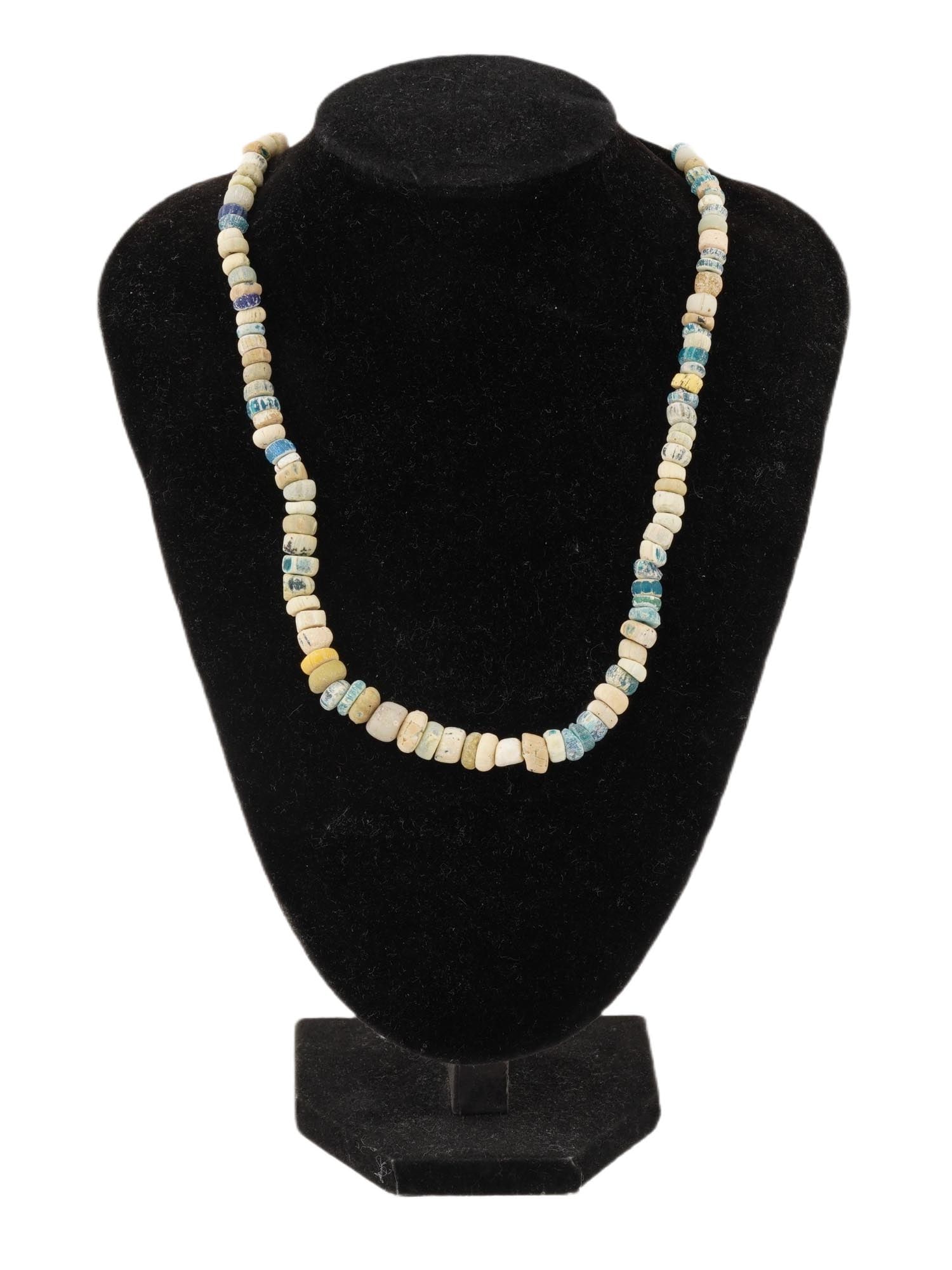 ANCIENT ROMAN MULTICOLOR GLASS BEAD NECKLACE (1 of 5)