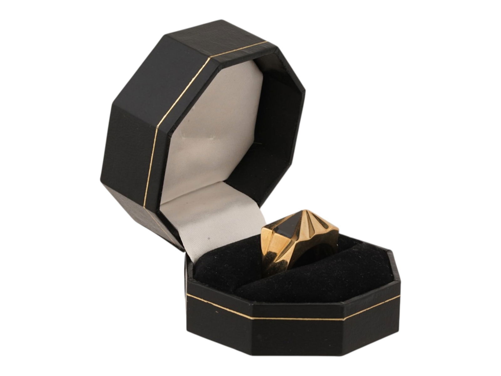 ART DECO ERTE DESIGN 14K GOLD AND ONYX RING W COA: An Art Deco Geometric jewelry ring, based on sketches by the famous Art Deco artist Erte Romain de Tirtoff. Based on Ertes sketches from the 1920s, the design features clean lines and stepped forms