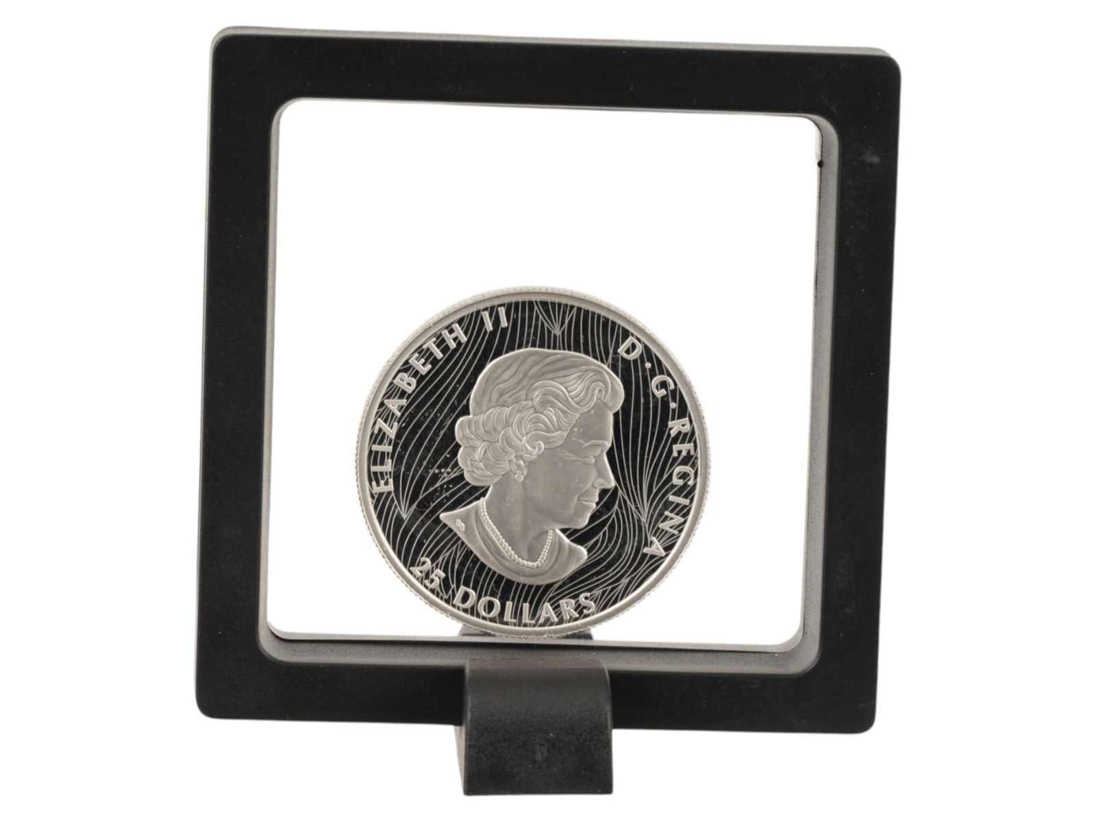 2022 CANADIAN REVERSE PROOF WOLF 25 DOLLAR SILVER COIN: A 2022 Canadian Timber Wolf silver collectible coin is notable for its Extraordinary High Relief, which creates a nearly three dimensional portrait of the animal. 25 Canadian dollars. 9999 fine