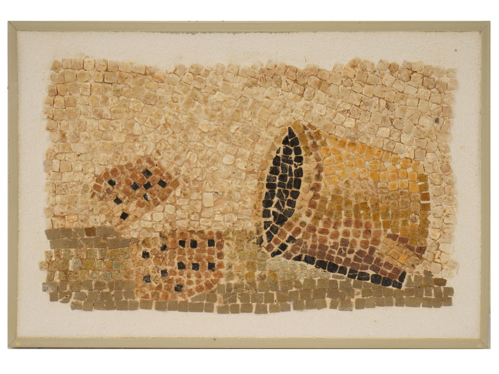 ANCIENT ROMAN STONE MOSAIC OF DICE GAME 100 TO 300 AD (1 of 3)