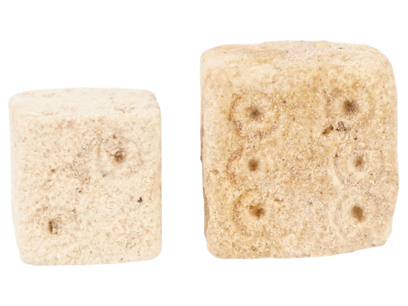 PAIR OF ANCIENT ROMAN STONE DICE 100 TO 300 AD (1 of 4)