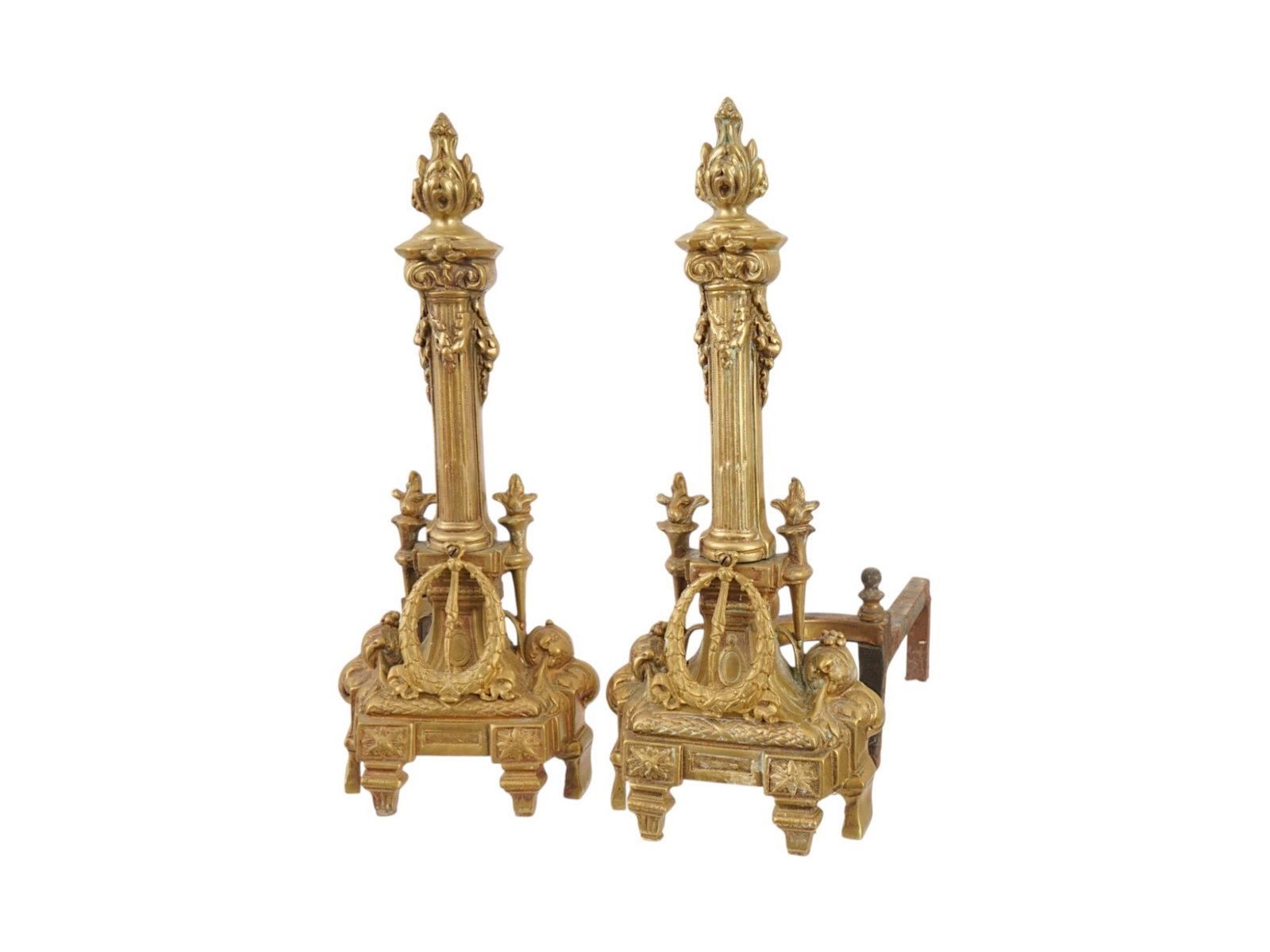 PAIR OF ANTIQUE FRENCH EMPIRE GILT BRONZE ANDIRONS: A pair of antique French Empire andirons, also known as firedogs or chenets, features an ornate neoclassical design typical of the 19th and early 20th centuries. Made of cast gilt bronze with iron sup