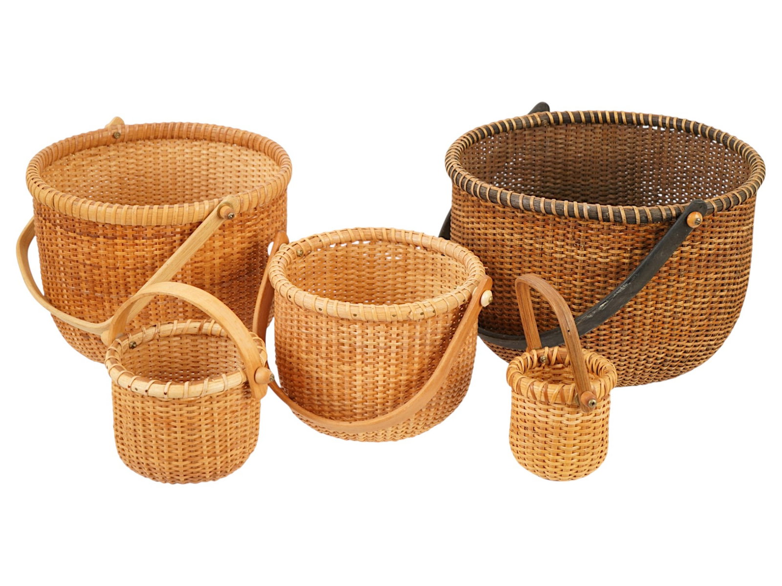 COLLECTION OF AMERICAN NANTUCKET LIGHTSHIP BASKETS (1 of 10)