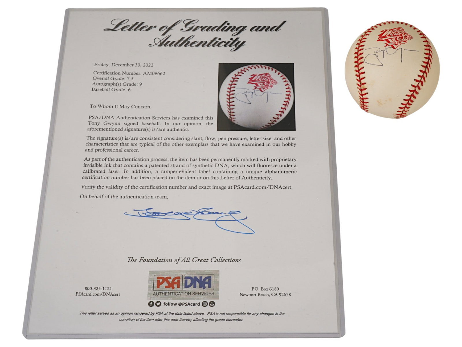 TONY GWYNN SIGNED MLB WORLD SERIES BASEBALL: This official Major League World Series baseball is hand-signed by Hall of Famer Tony Gwynn and comes in a protective case. Authenticated and graded by PSA/DNA (Overall Grade: 7.5), it is a verified