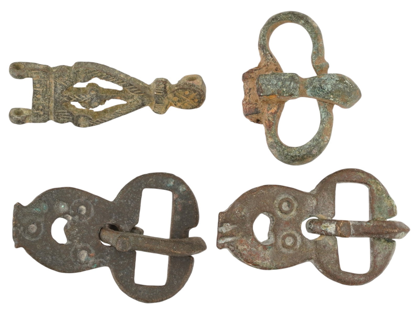 FOUR ANCIENT ROMAN AND BYZANTINE BRONZE BELT BUCKLES (1 of 3)