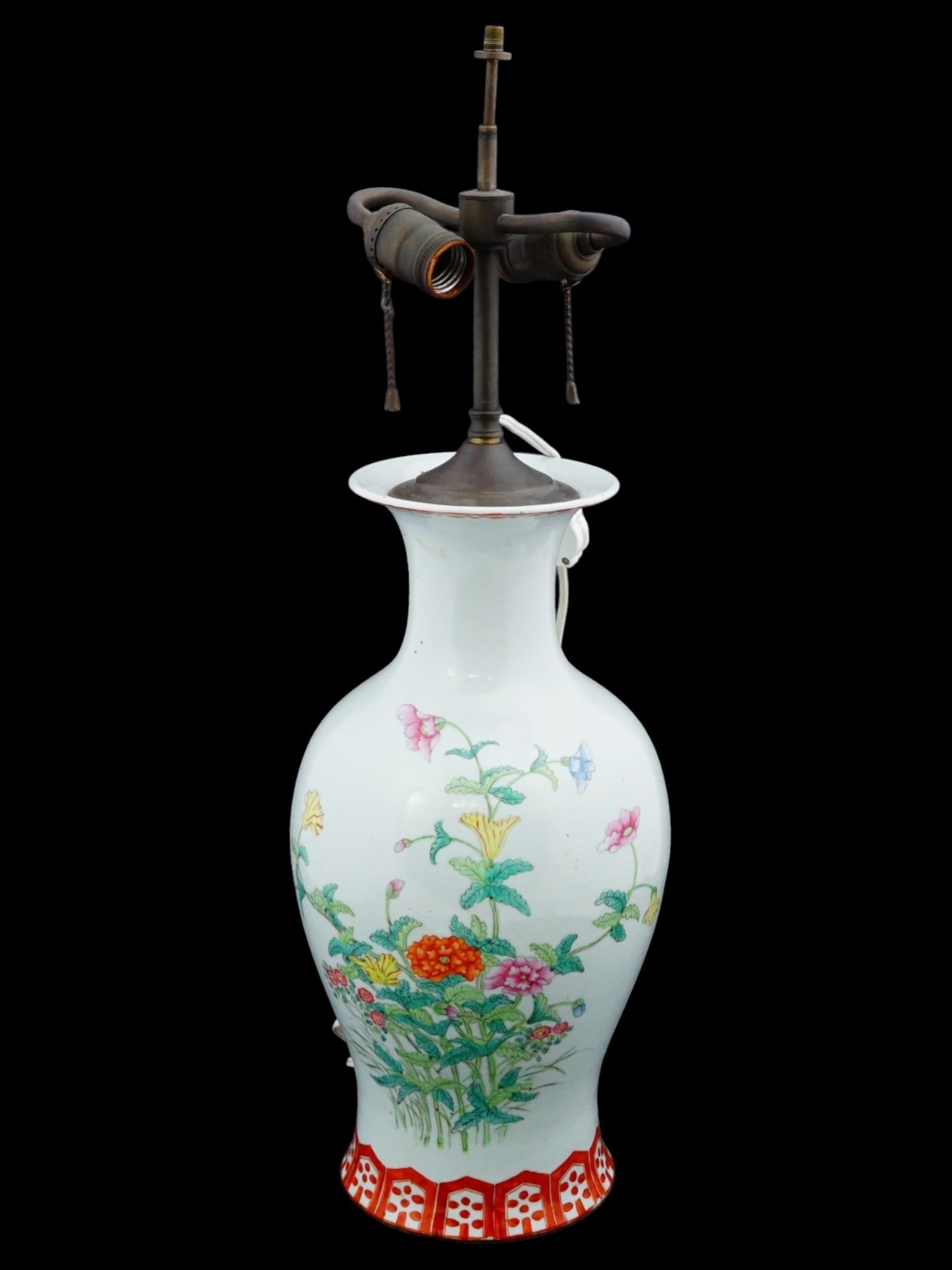 CHINESE TABLE LAMP CREATED FROM ANTIQUE PORCELAIN VASE (1 of 9)