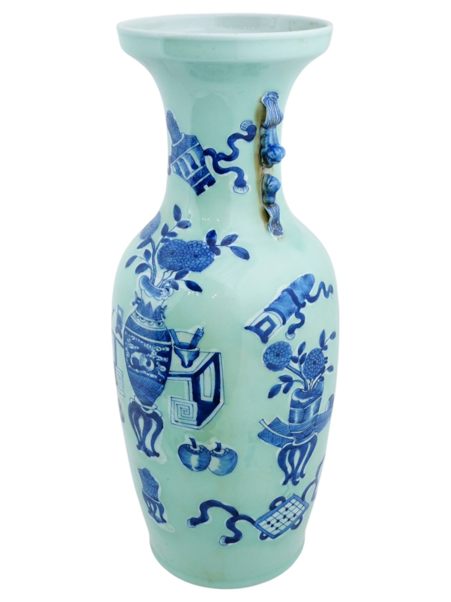 ANTIQUE CHINESE PORCELAIN VASE WITH TRADITIONAL MOTIFS (1 of 9)