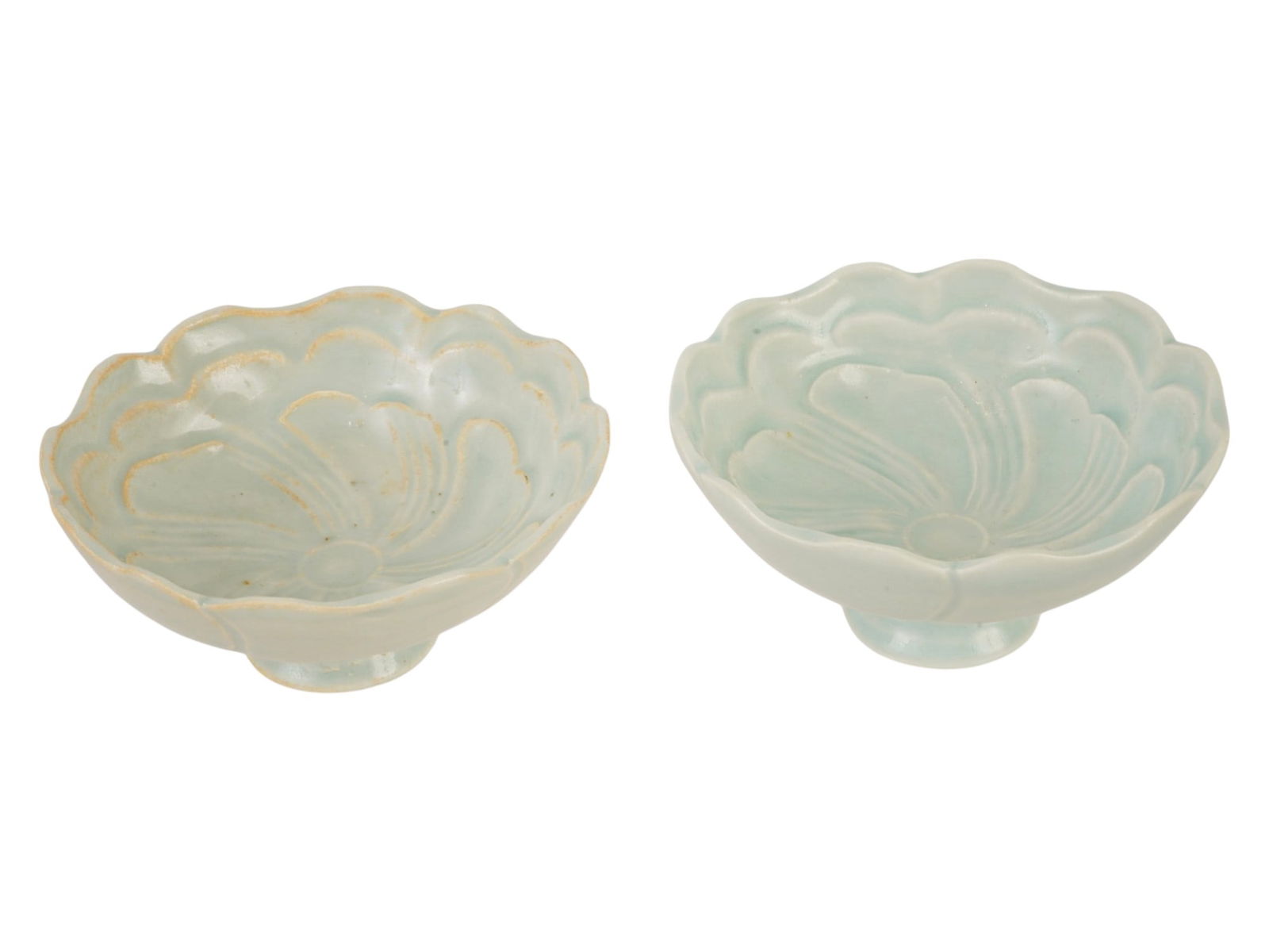 PAIR OF CHINESE QINGBAI CELADON PORCELAIN TEA CUPS (1 of 5)