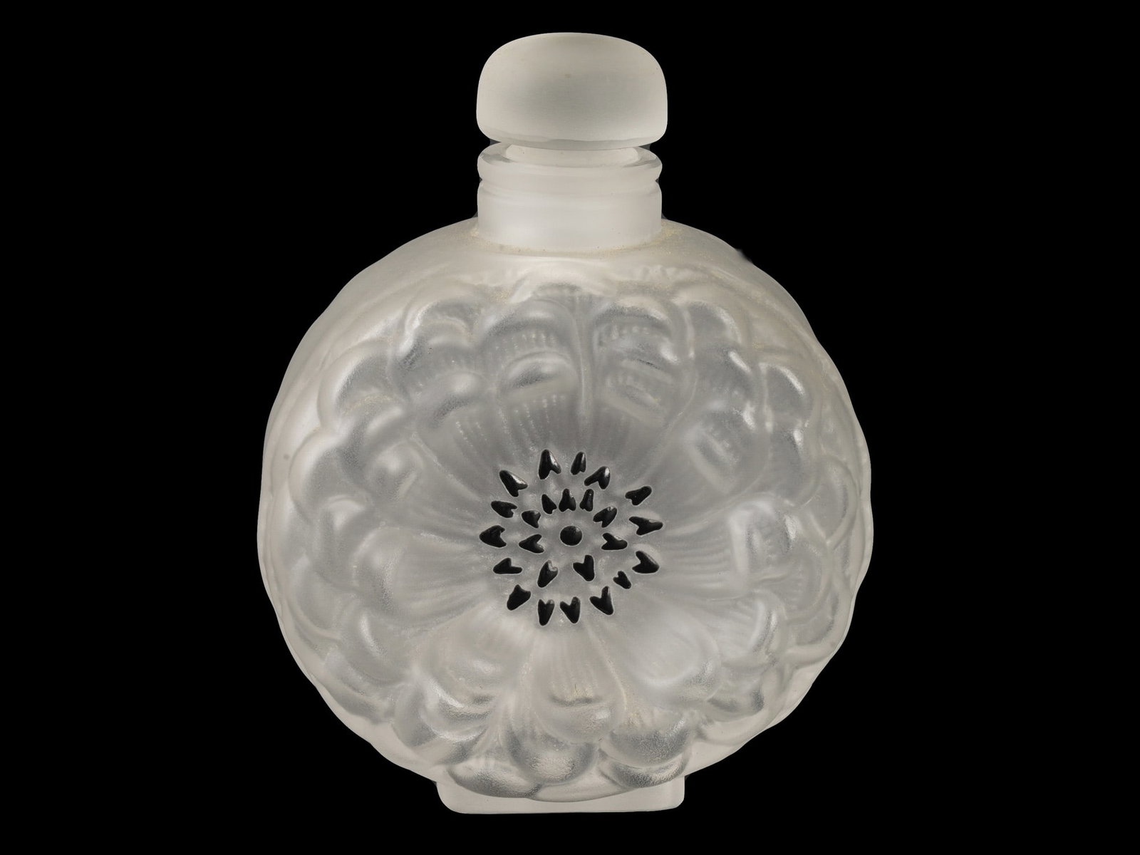 VINTAGE FRENCH LALIQUE DAHLIA CRYSTAL PERFUME BOTTLE: A vintage French Lalique Dahlia perfume bottle featuring a classic crystal design originally created in 1931 by Rene Lalique for the renowned French glassmaker. The bottle features a molded clear and
