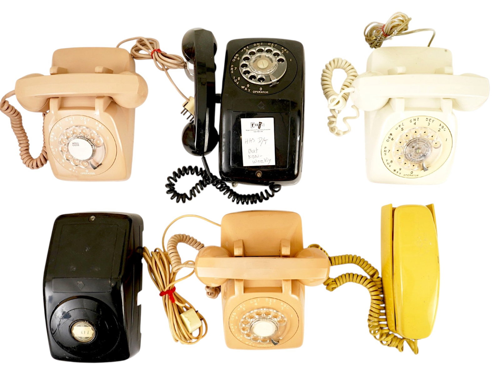 SIX VINTAGE ROTARY LANDLINE HOME TELEPHONES (1 of 6)