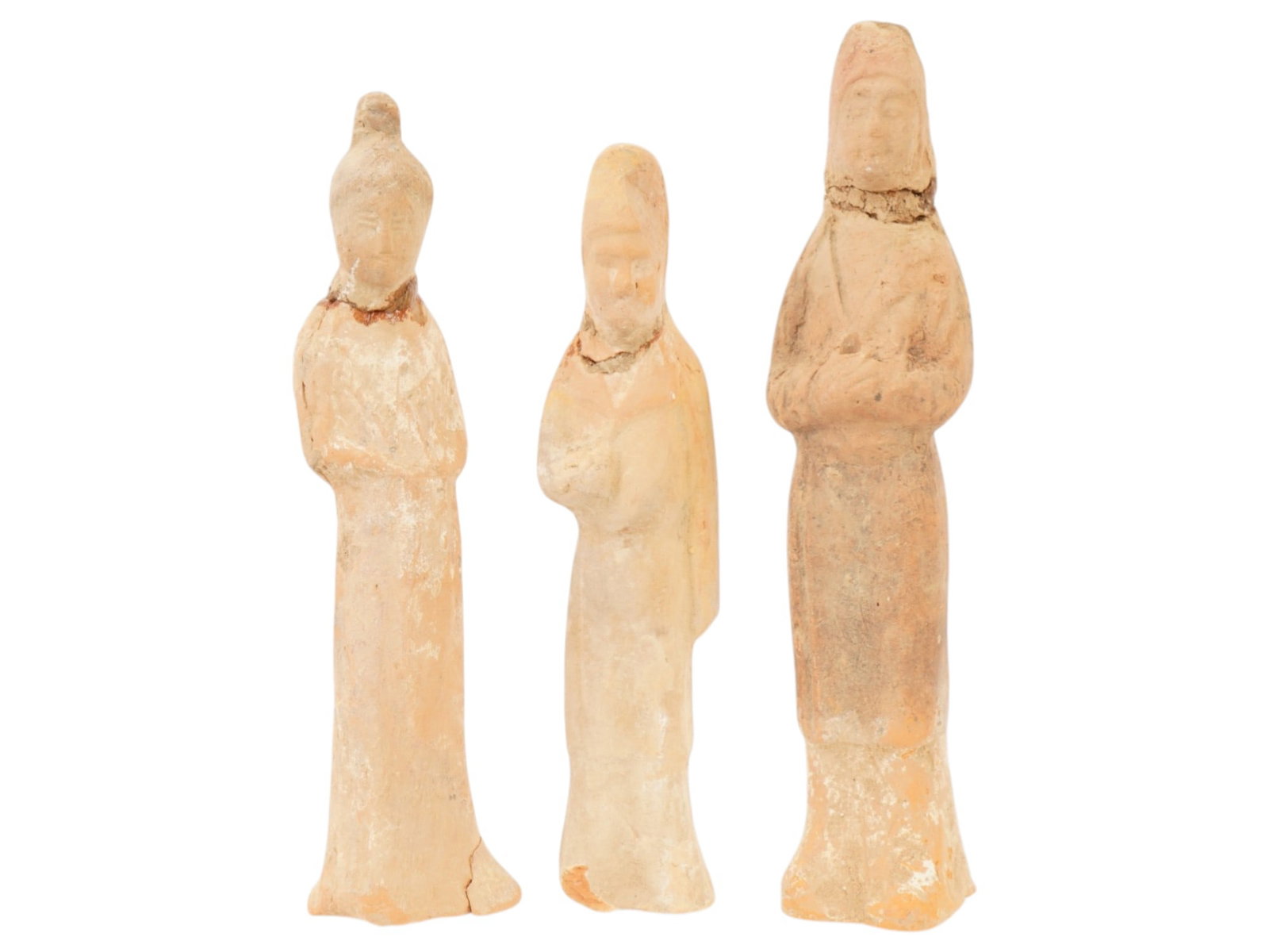 ANCIENT CHINESE HAN DYNASTY TERRACOTTA FIGURINES: A lot of 3 ancient Chinese terracotta figurines. Han dynasty, circa 200 AD. The figurines depict a group of court ladies. Collectible Oriental Asian Pottery And Ceramics, Archaeological Finds And Reli
