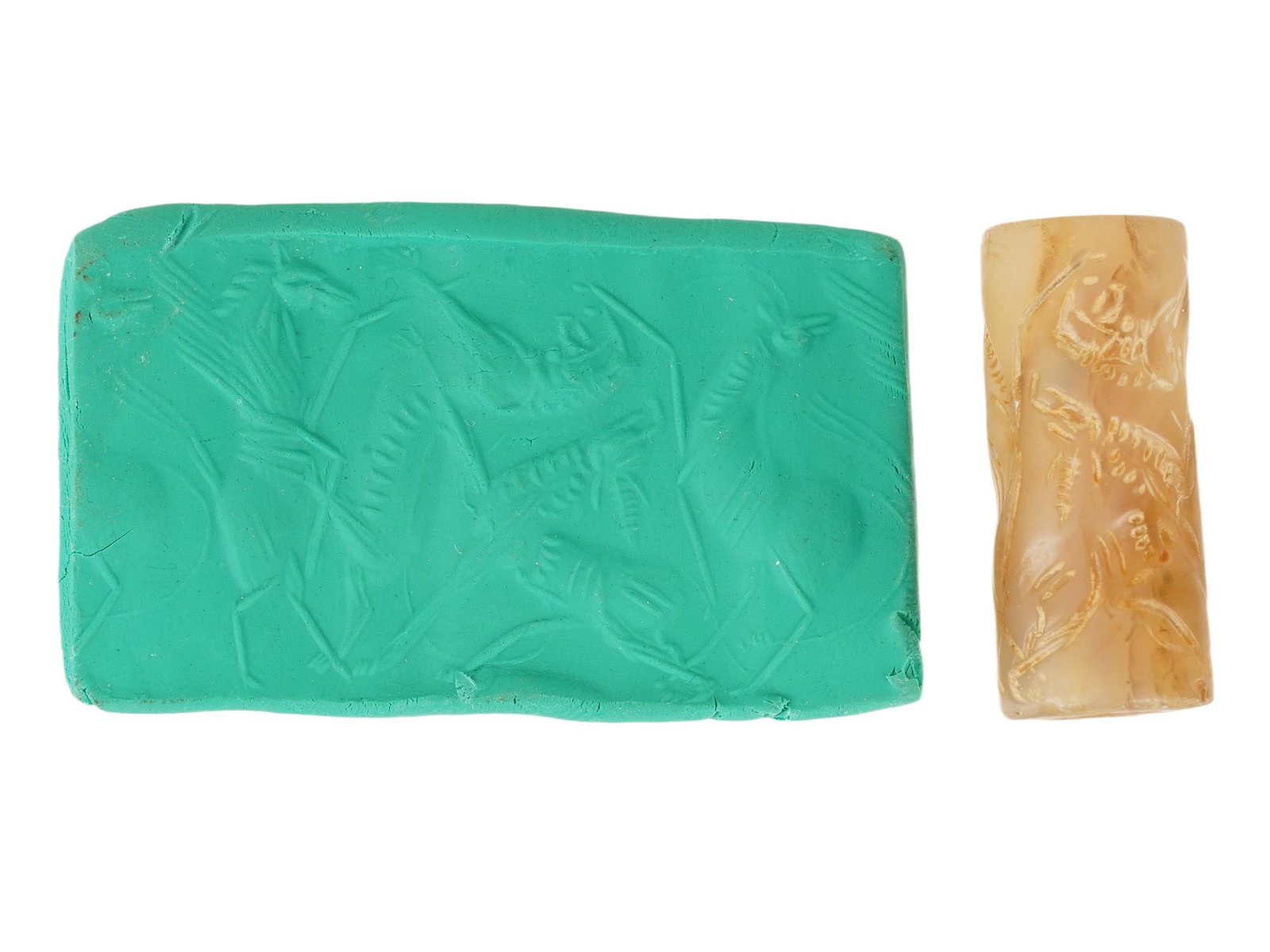 ANCIENT WESTERN ASIATIC AGATE BEAD W ANIMALS IN A FIELD (1 of 6)