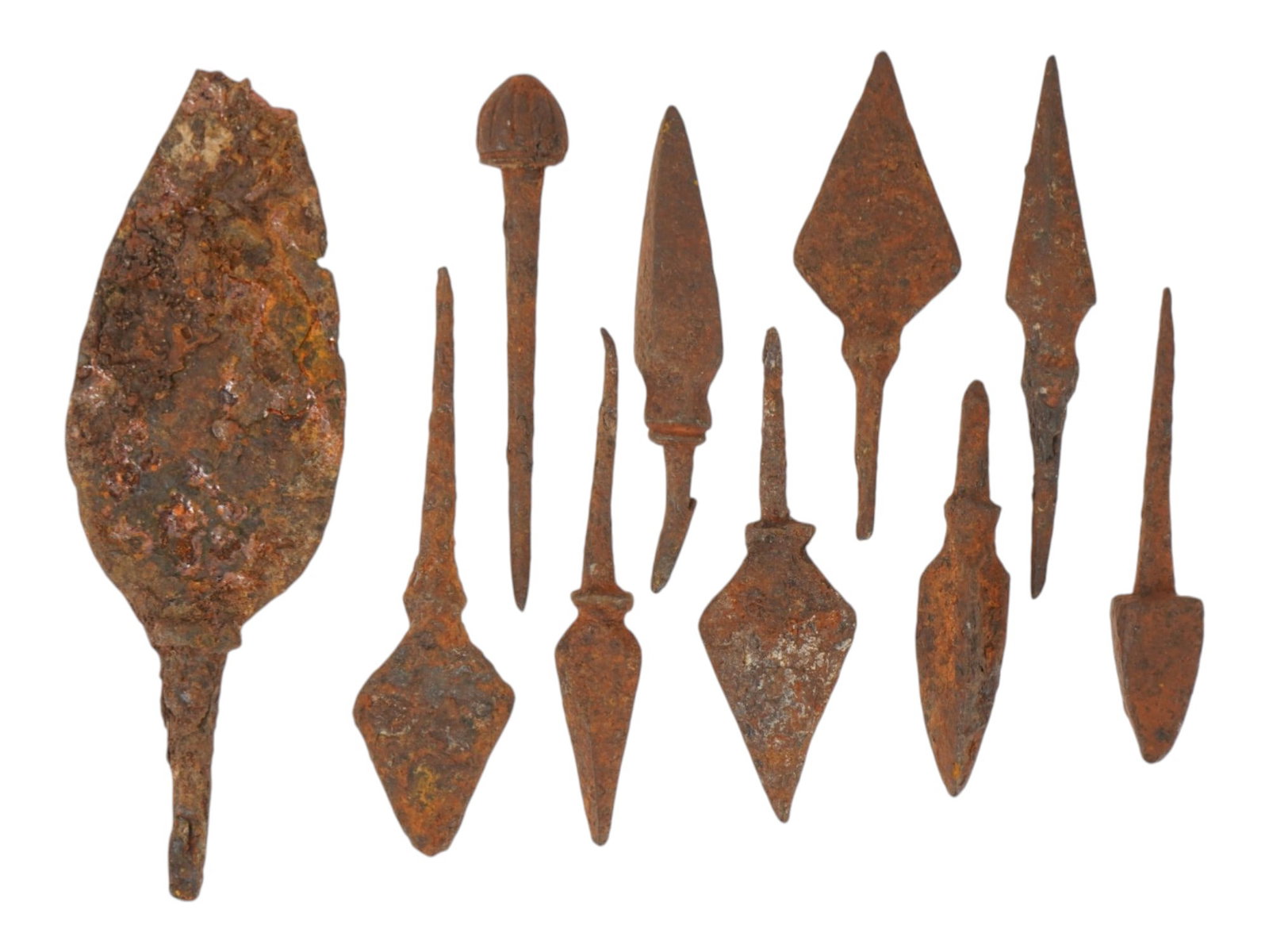 GROUP OF ANCIENT IRON ARROWHEADS 300 BC TO 300 AD (1 of 3)