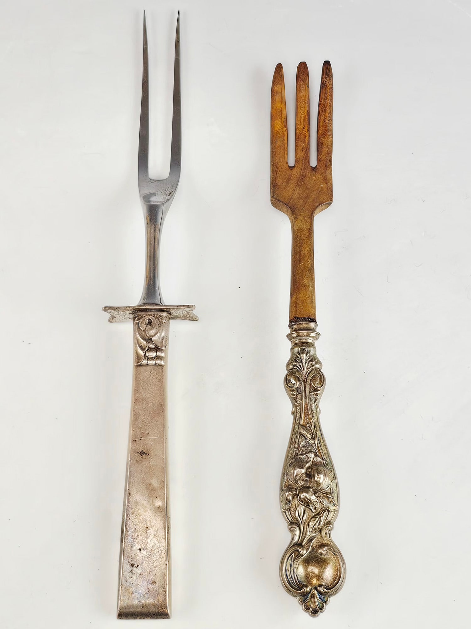PAIR OF ANTIQUE ST SILVER WEIGHTED SERVING FORKS (1 of 3)