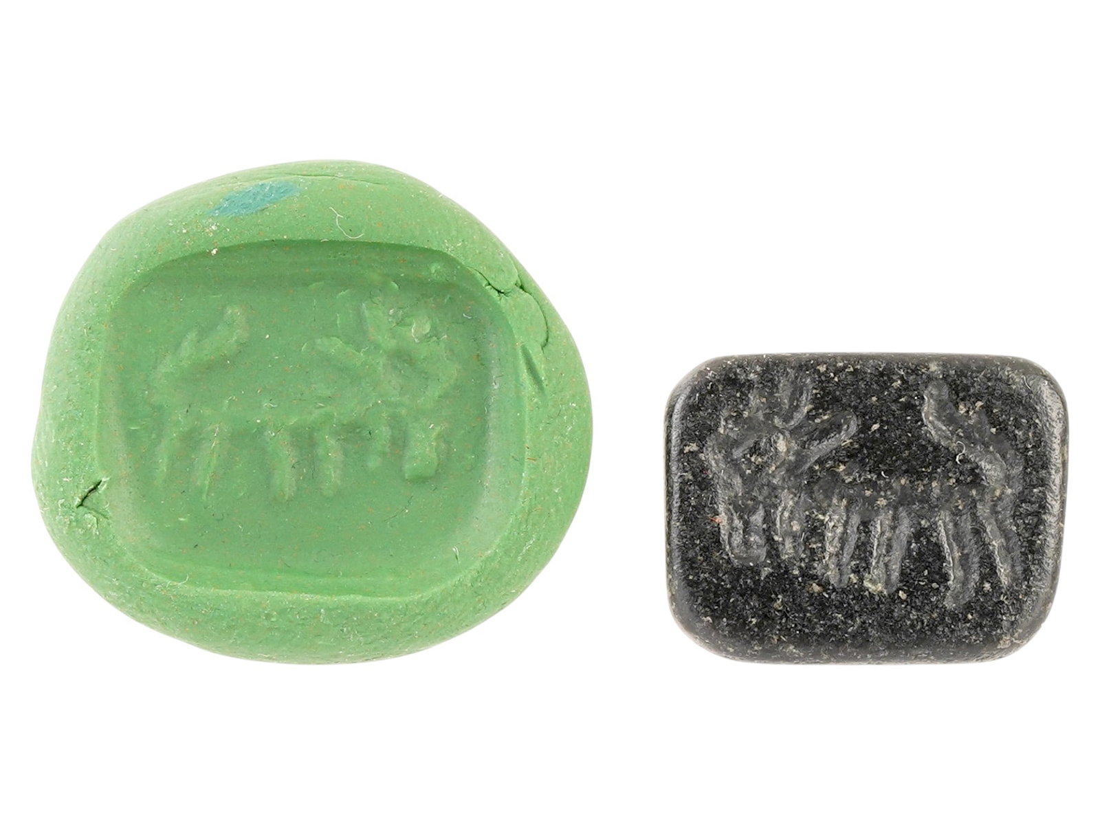 ANCIENT NEAR EASTERN STEATITE SEAL BEAD (1 of 5)