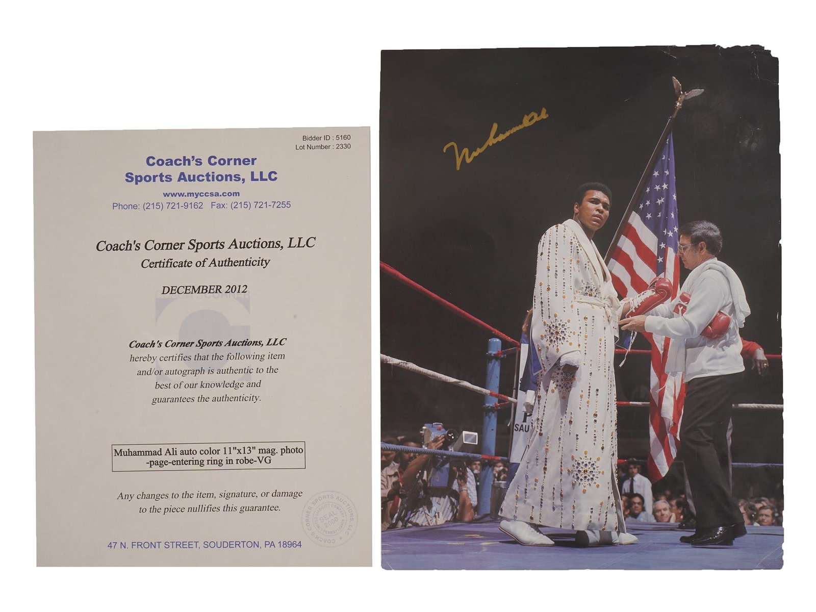 AUTOGRAPHED MAGAZINE PAGE MUHAMMAD ALI PHOTO W COA (1 of 6)