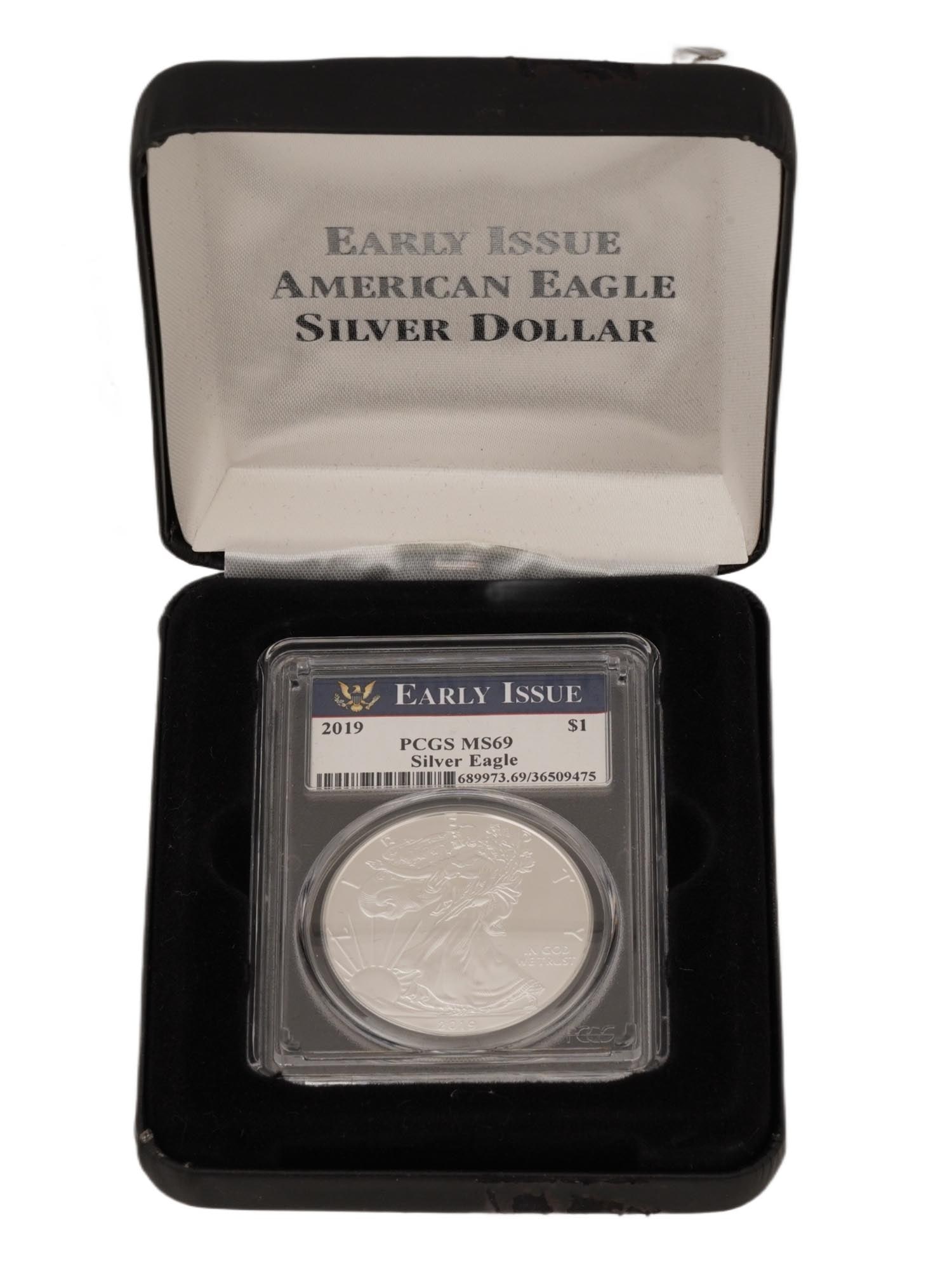 2019 AMERICAN SILVER EAGLE ONE DOLLAR COIN GRADED (1 of 4)
