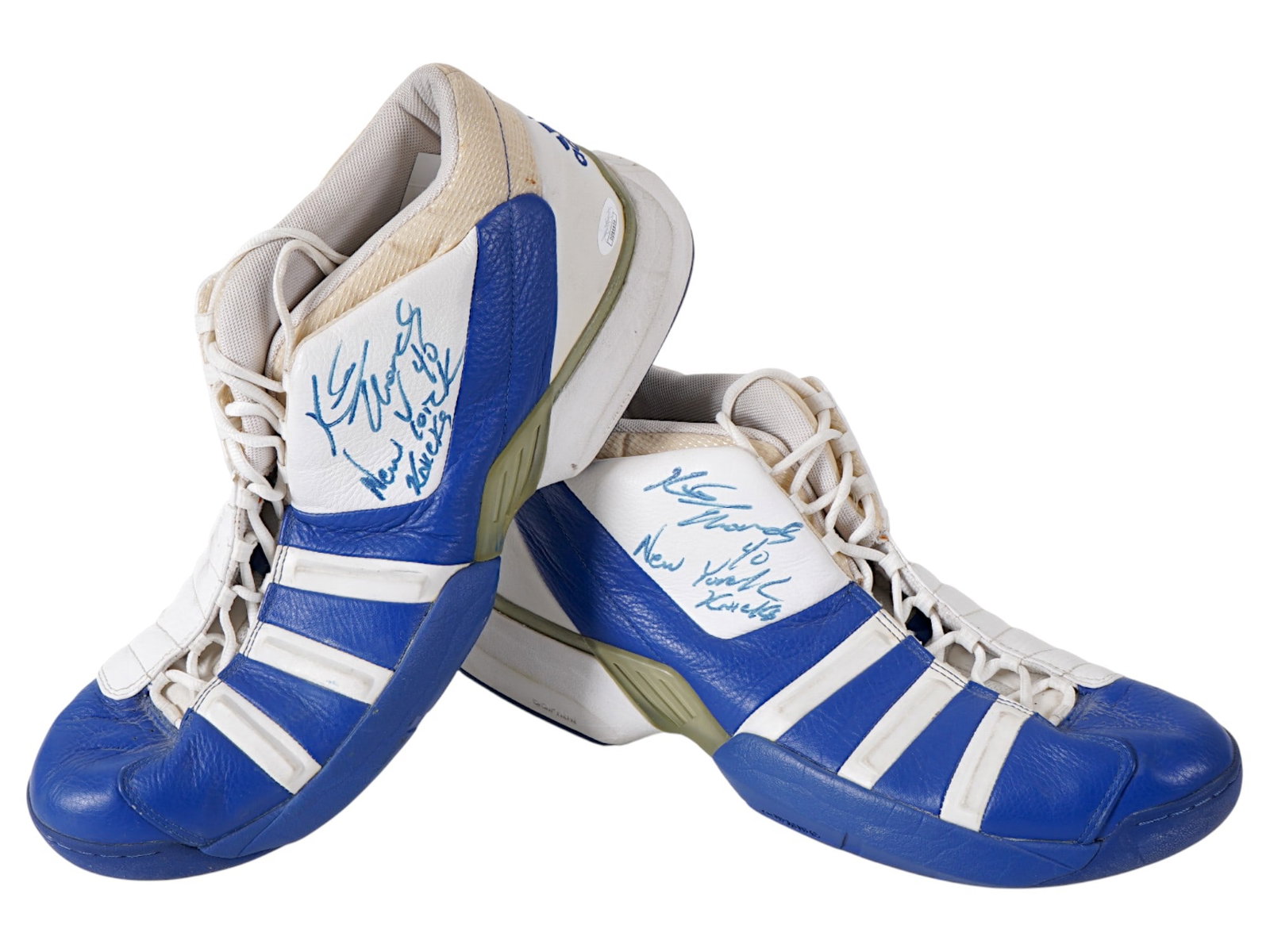 KURT THOMAS NY KNICKS GAME WORN SNEAKERS JSA (1 of 5)