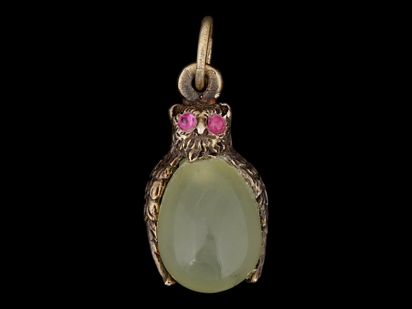 RUSSIAN SILVER BOWENITE JADE OWL EGG PENDANT W RUBY (1 of 5)