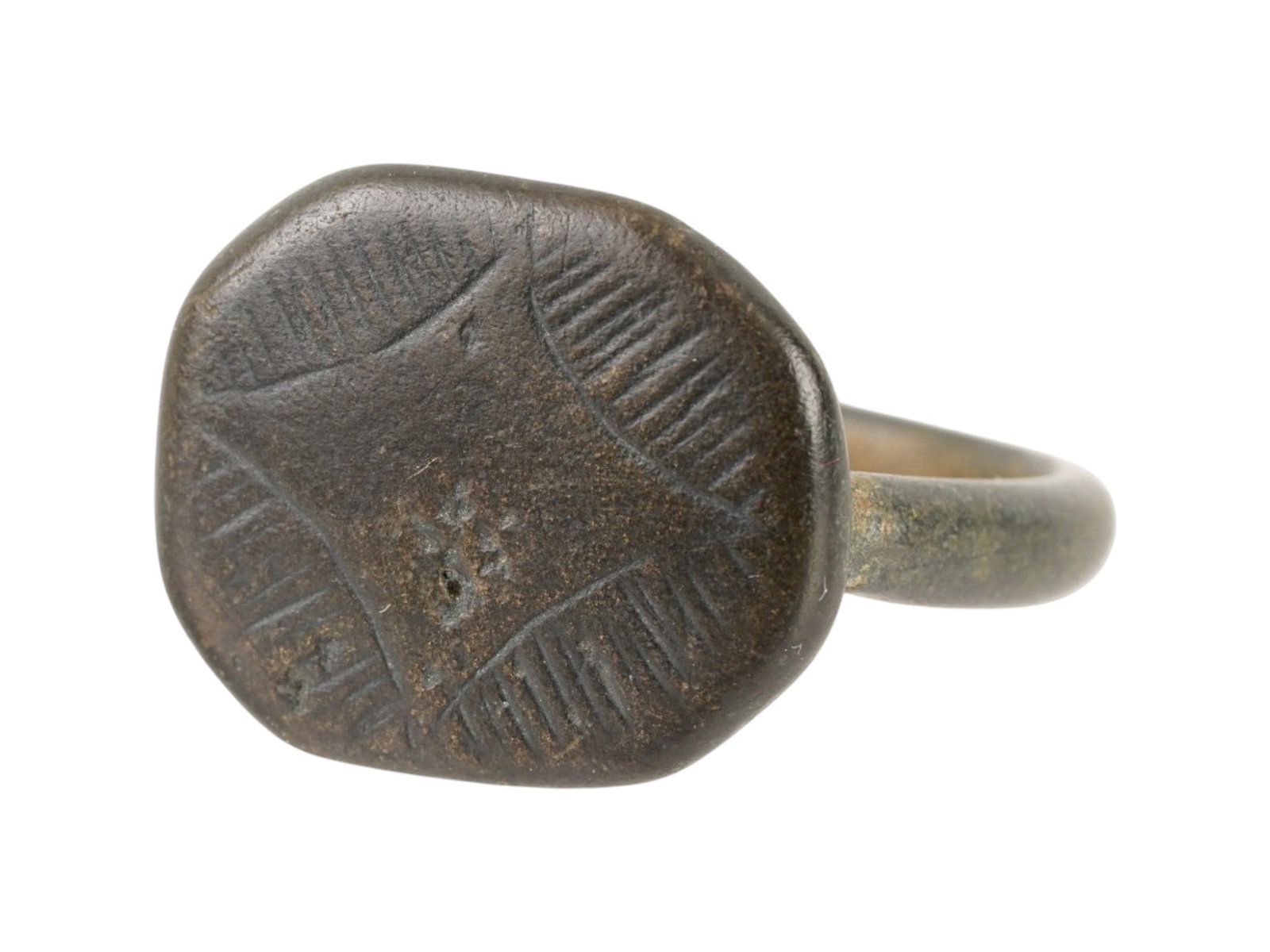 ANCIENT BYZANTINE BRONZE RING ENGRAVED 400 TO 600 AD (1 of 7)