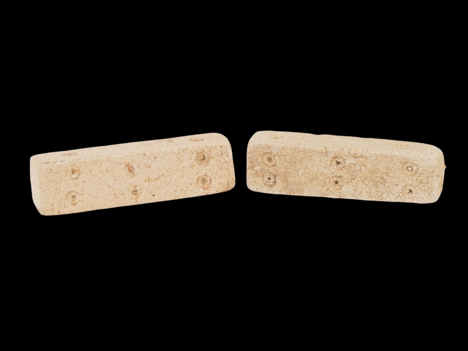 PAIR OF ANCIENT ROMAN ELONGATED STONE DICE 100 TO 300 AD (1 of 5)