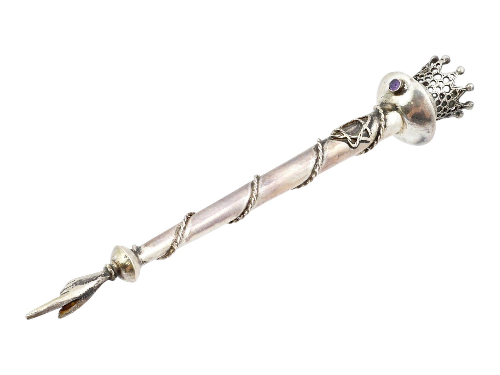 RUSSIAN JUDAICA SILVER TORAH POINTER: A Russian silver Torah pointer. The end of the piece is a palm with an extended index finger. The handle is decorated with swirl motif and relief Magen David. Crown finial. The handle tip is embellish