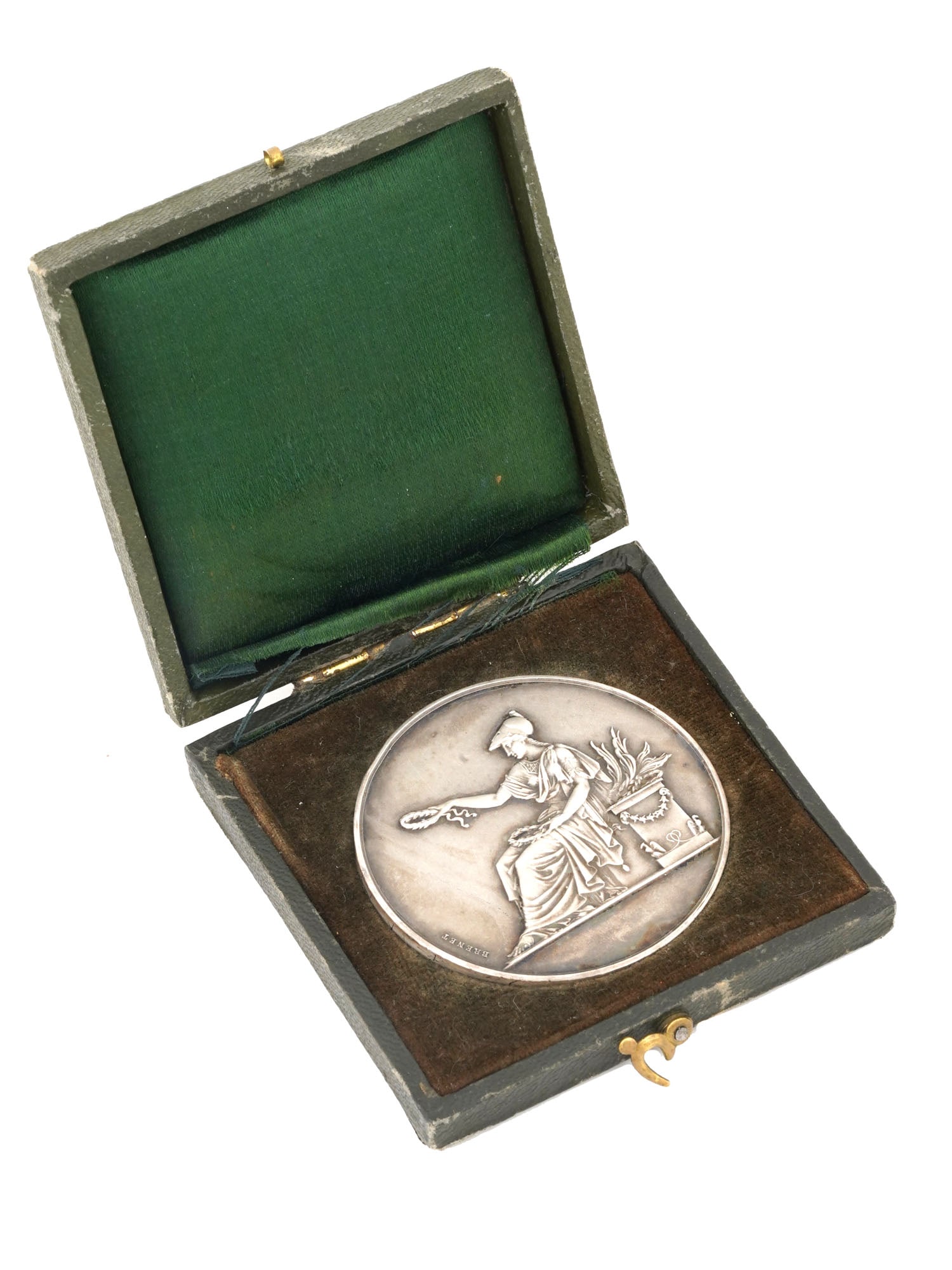 VINTAGE FRENCH BRONZE COMMEMORATIVE MEDAL 1930: A vintage French bronze commemorative medal featuring on the obverse an allegorical figure of seated Fame, symbolizing honor and commemoration, while the reverse presents a finely detailed oak bough w