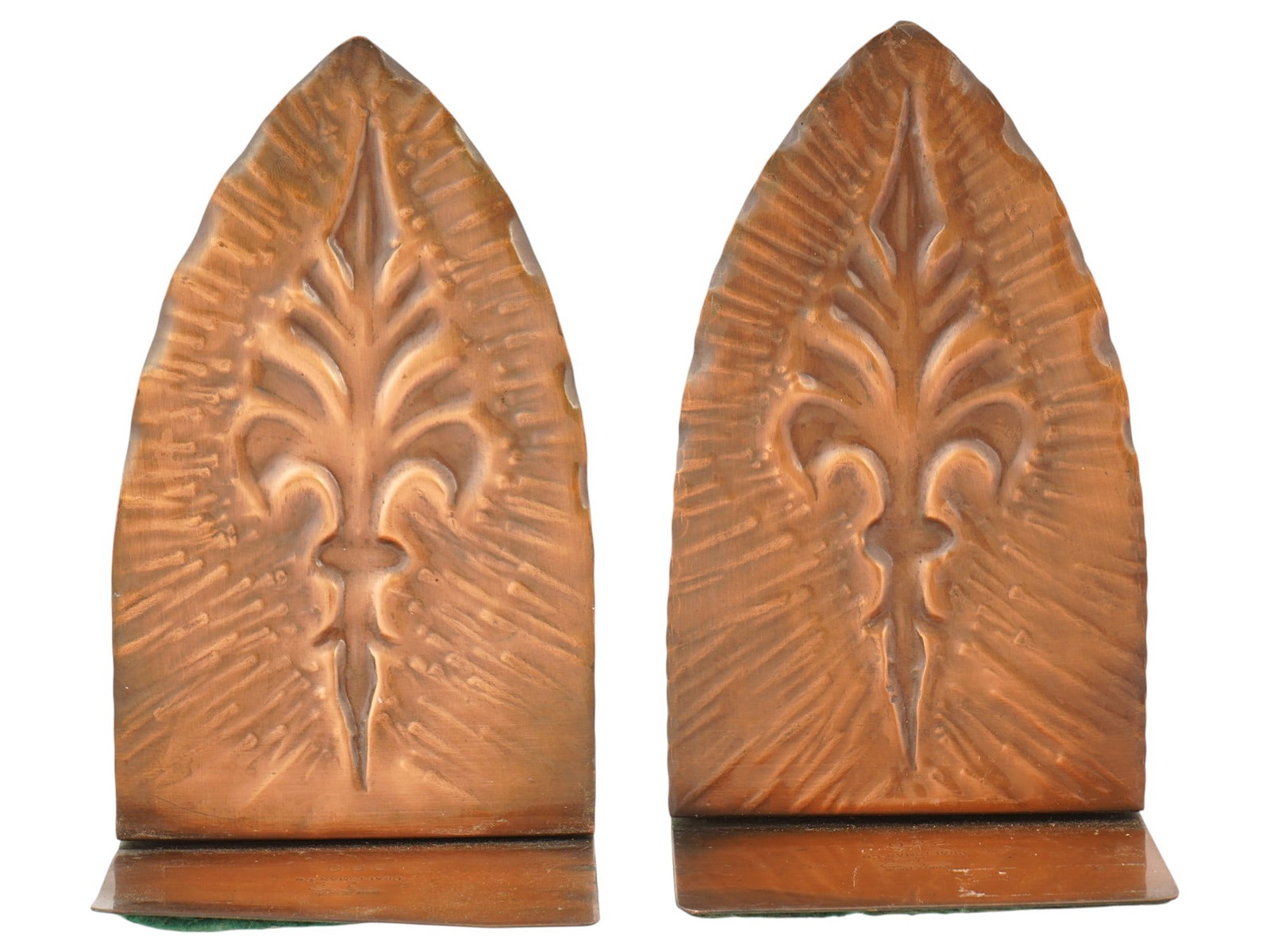 TWO ANTIQUE CRAFTSMAN ARTS AND CRAFTS COPPER BOOKENDS (1 of 6)