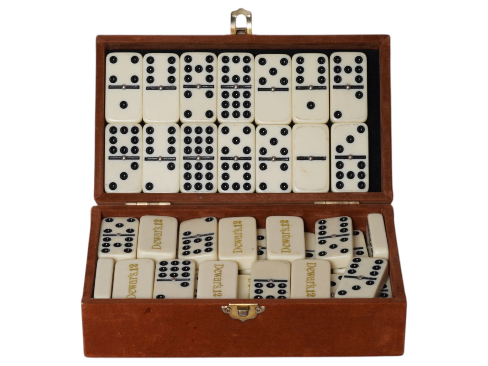 VINTAGE DEWARS SCOTCH WHISKY PROMOTIONAL DOMINO SET: A vintage Dewars Scotch Whisky promotional set of dominoes housed within a fitted wooden presentation box. The exterior of the lid features an embossed Dewars logo accompanied by a heraldic crest, whi