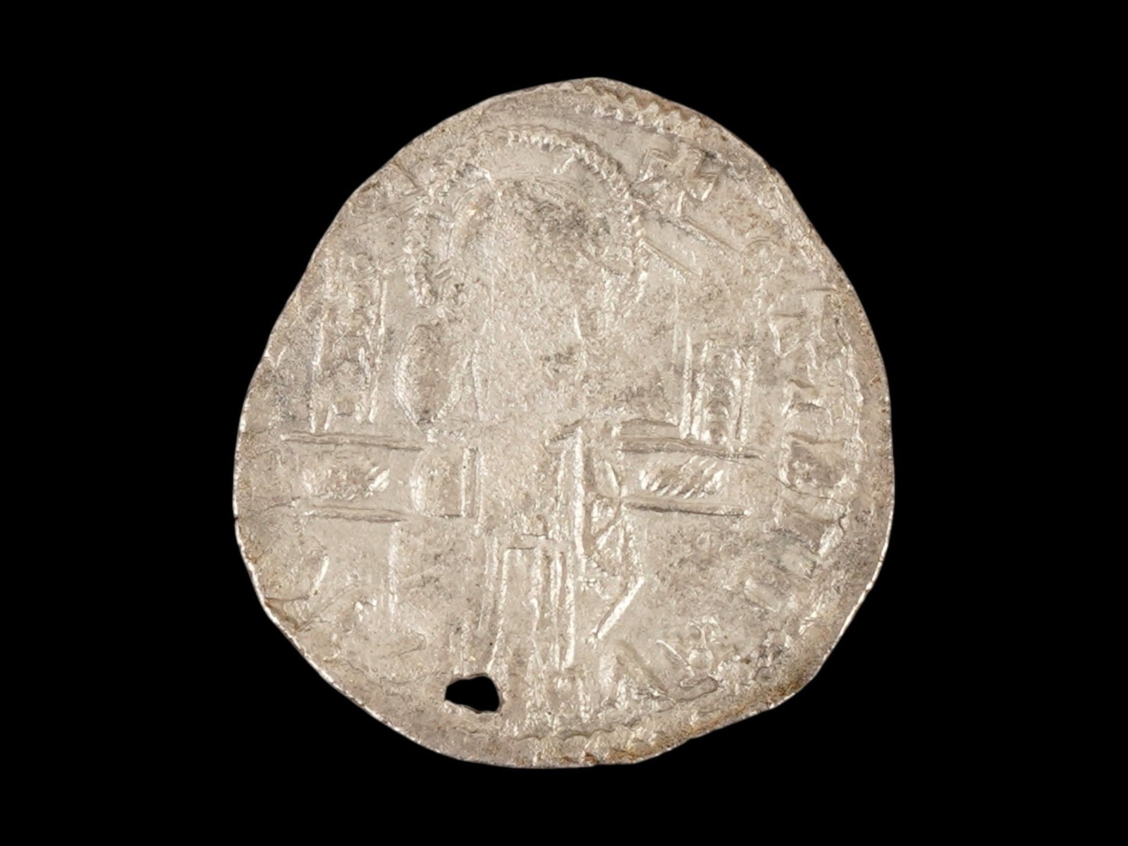 ANTIQUE MEDIEVAL VENETIAN GROSSO SILVER COIN: An antique medieval Venetian Republic Venice Grosso silver coin minted ca. 1382 to 1450 AD. The obverse depicts the Doge receiving the banner from Saint Mark, the patron saint of Venice. The reverse d